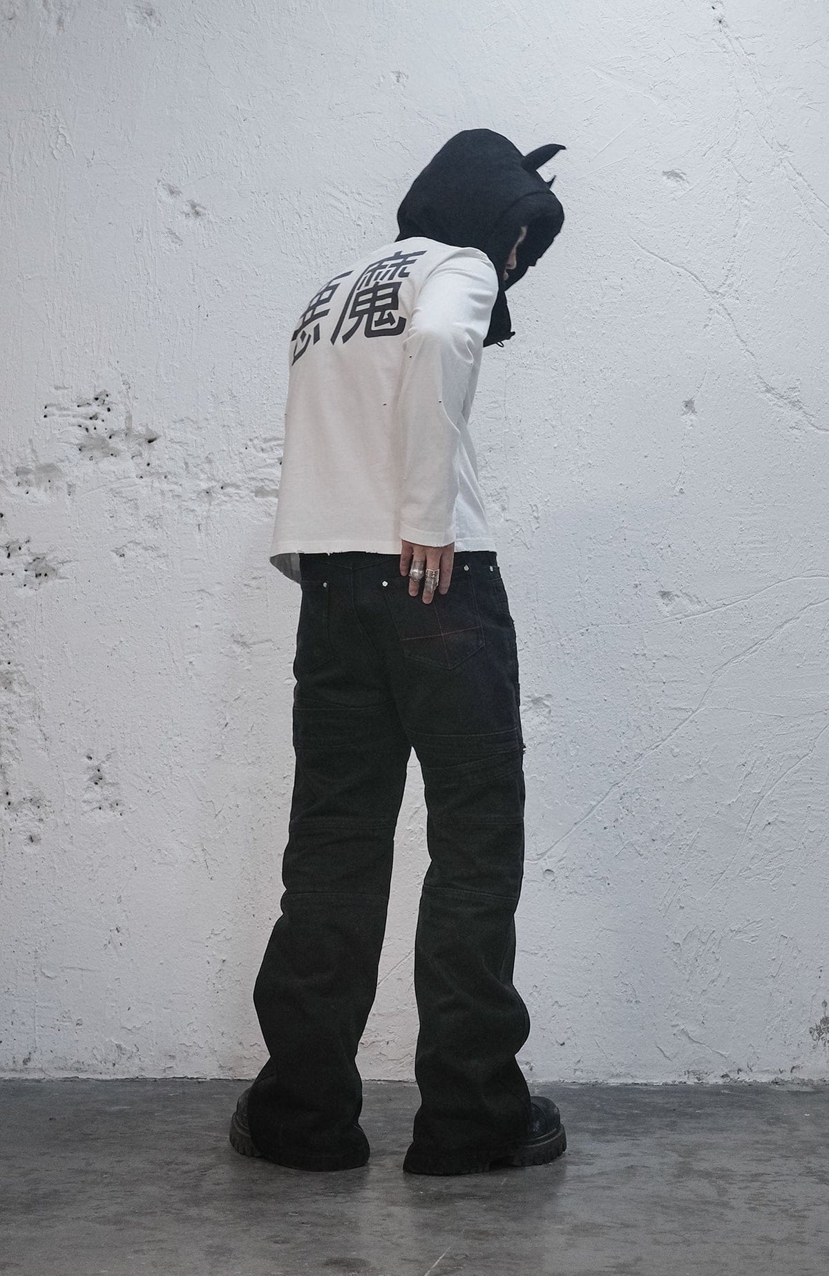 UNDERWATER Demon Slashed Cotton Long Sleeve Tee White – photo 4 of 12