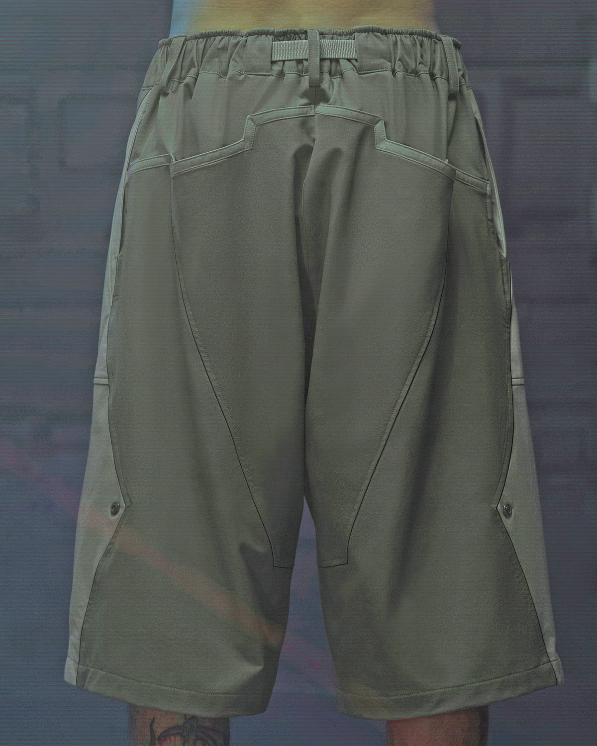 XIPHEVIL Demiurge Deconstructed Multi-Zipper Shorts Green – photo 7 of 13
