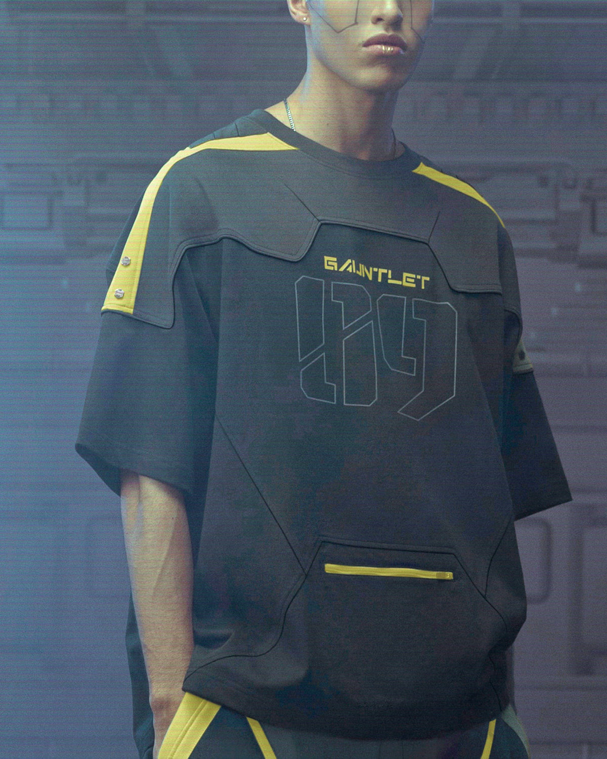 XIPHEVIL Modern Deconstructed Rivet Jersey Yellow – photo 10 of 15