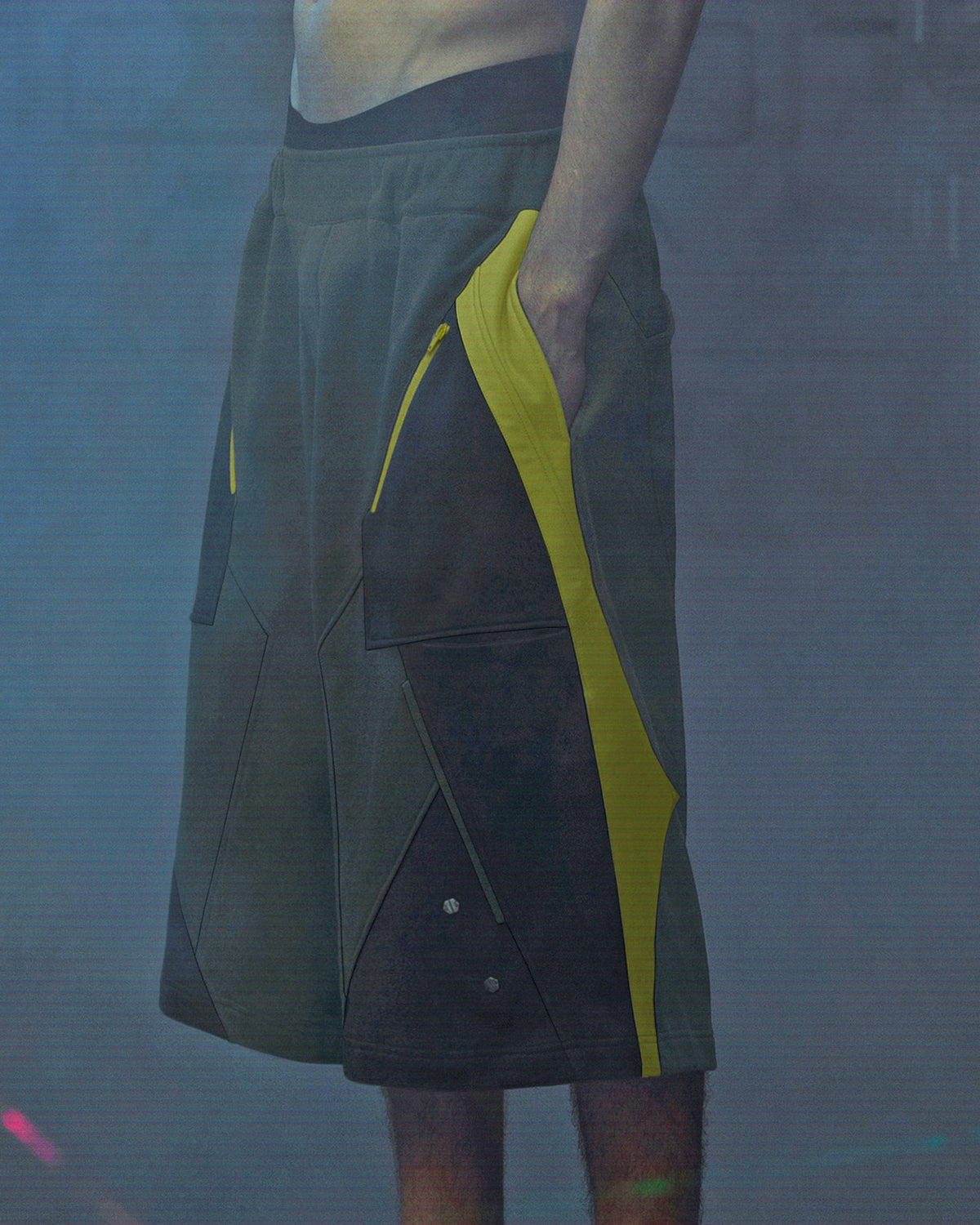 XIPHEVIL Deconstructed Zipper Rivet Shorts Yellow – photo 5 of 12