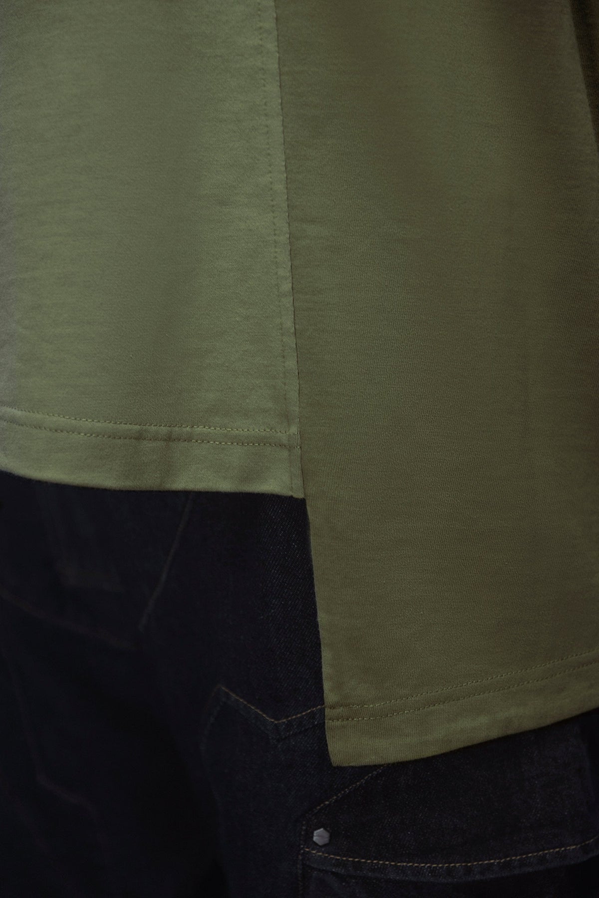XIPHEVIL Deep Zone Deconstructed Armor Rivet T-Shirt Green – photo 11 of 18