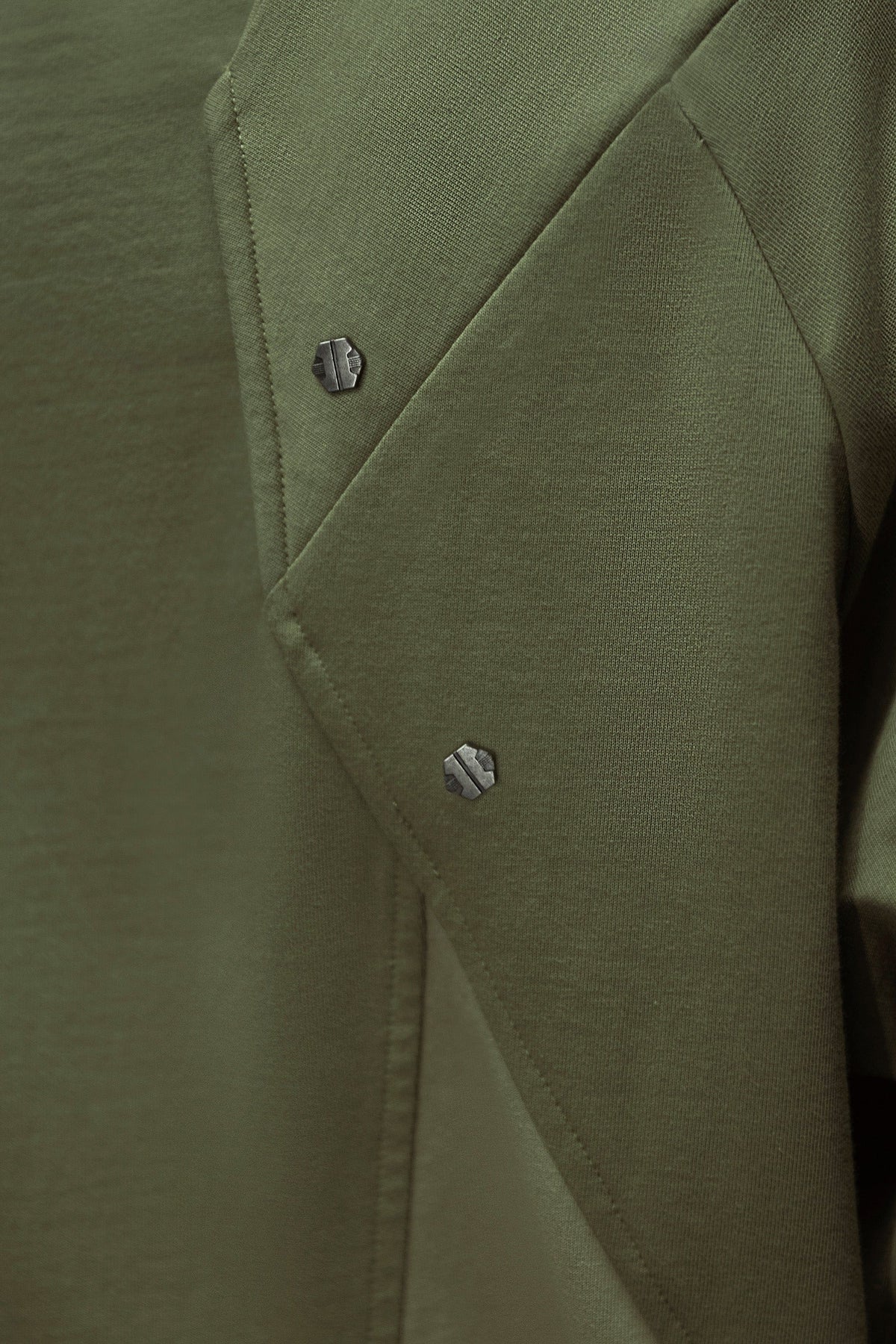 XIPHEVIL Deep Zone Deconstructed Armor Rivet T-Shirt Green – photo 14 of 18