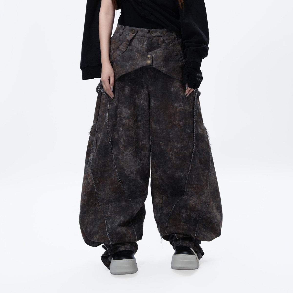 MOGONGSHE Distressed Detachable Drape Curved Panel Jeans – photo 2 of 25
