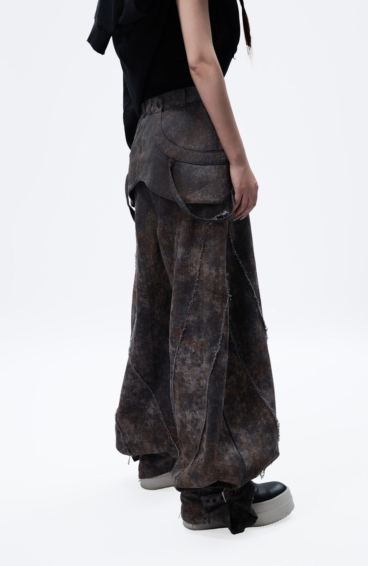 MOGONGSHE Distressed Detachable Drape Curved Panel Jeans – photo 17 of 25