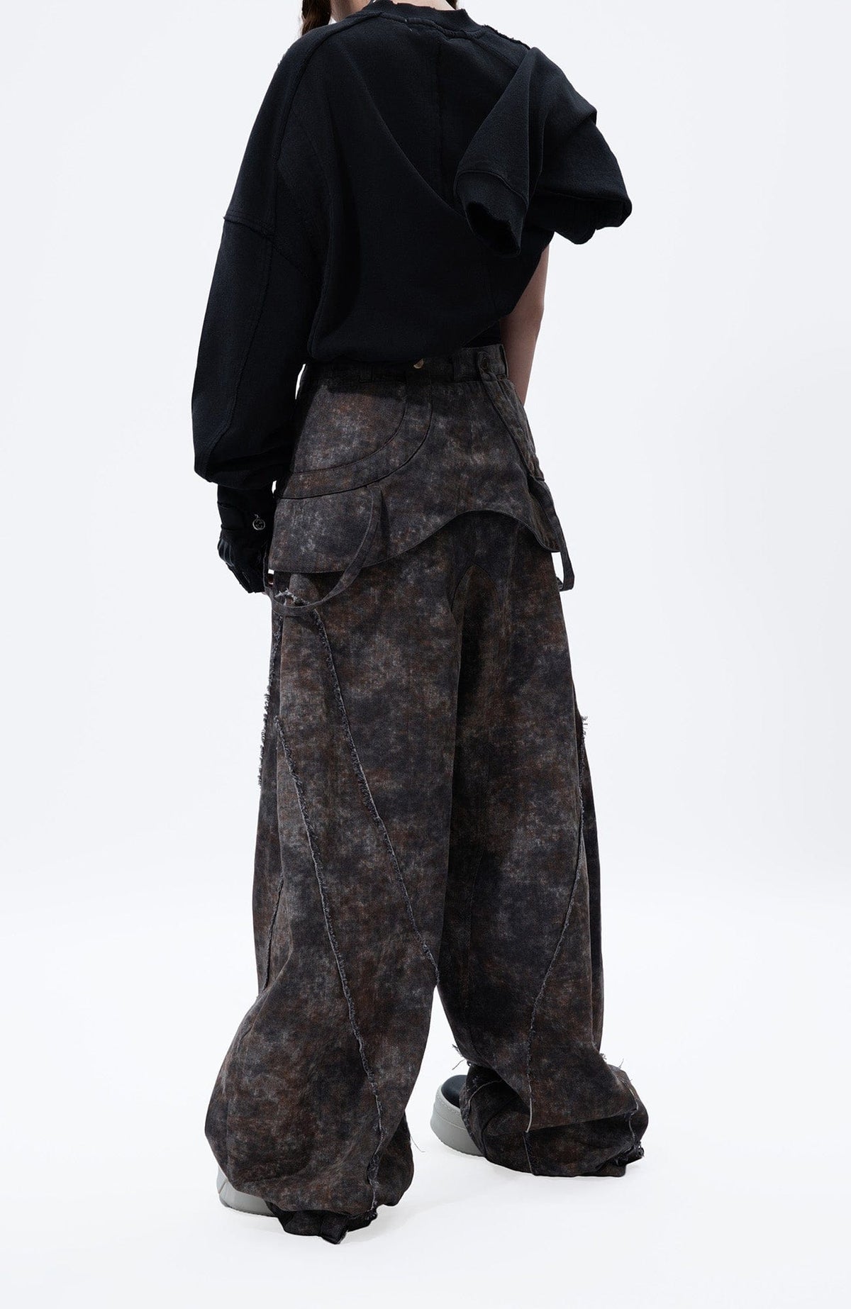 MOGONGSHE Distressed Detachable Drape Curved Panel Jeans – photo 18 of 25