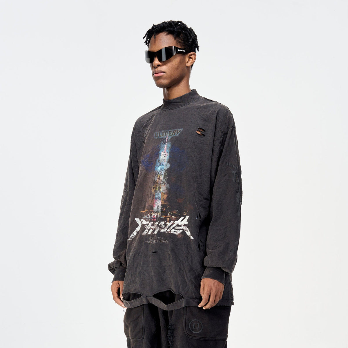 ULIPERY Distressed Glow Crinkled Long Sleeve Tee – photo 3 of 21