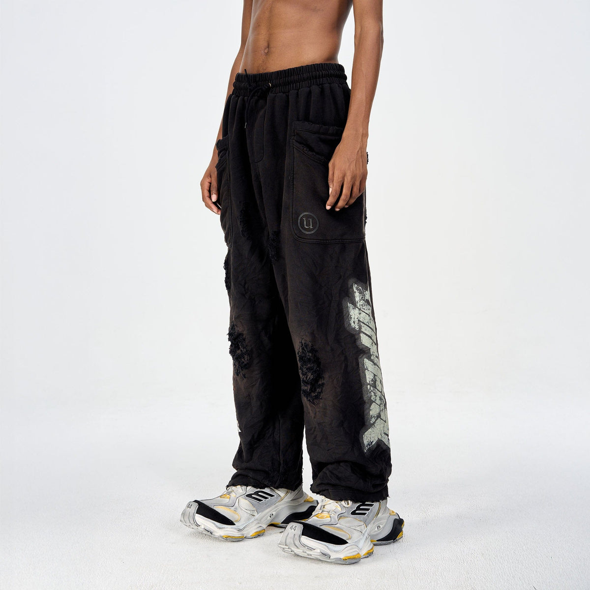 ULIPERY Distressed Glow Crinkled Sweatpants – photo 3 of 19