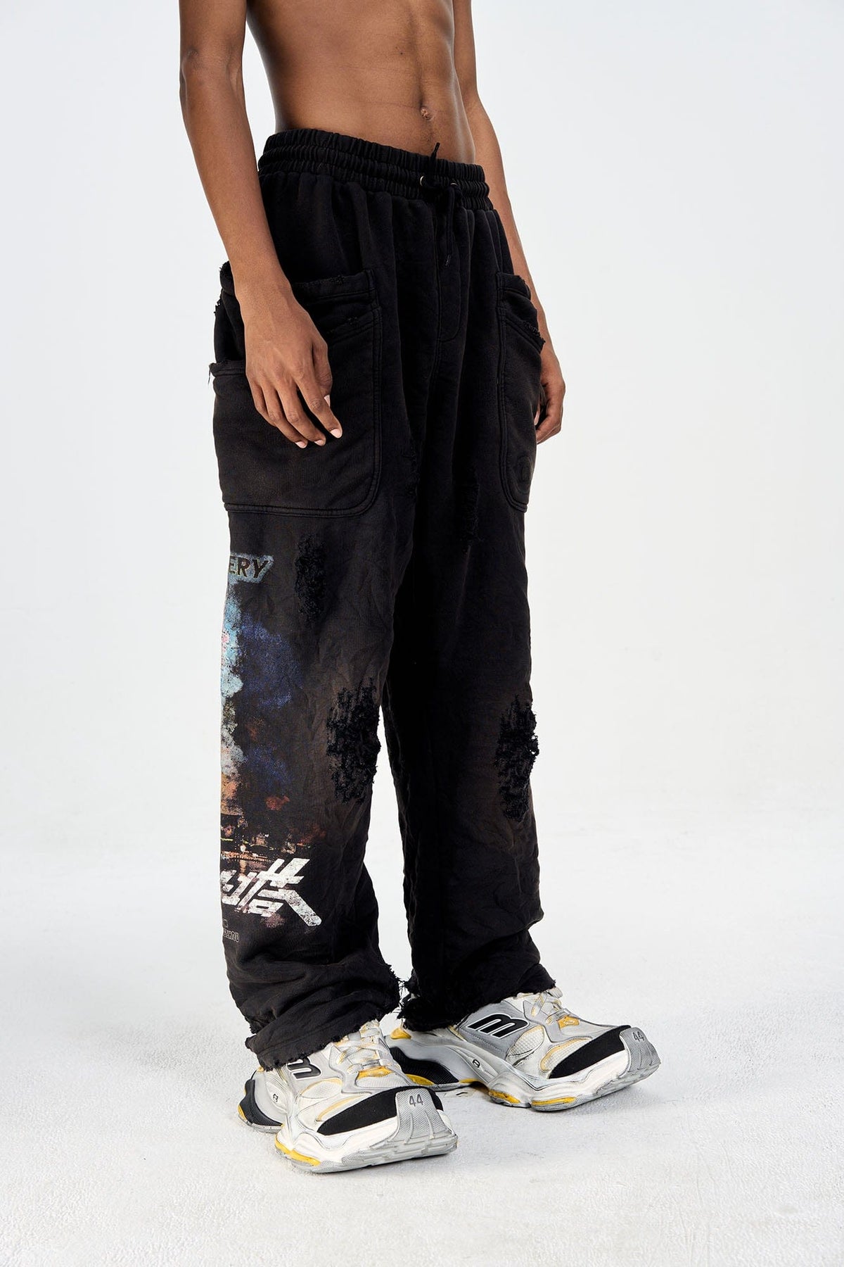 ULIPERY Distressed Glow Crinkled Sweatpants – photo 7 of 19