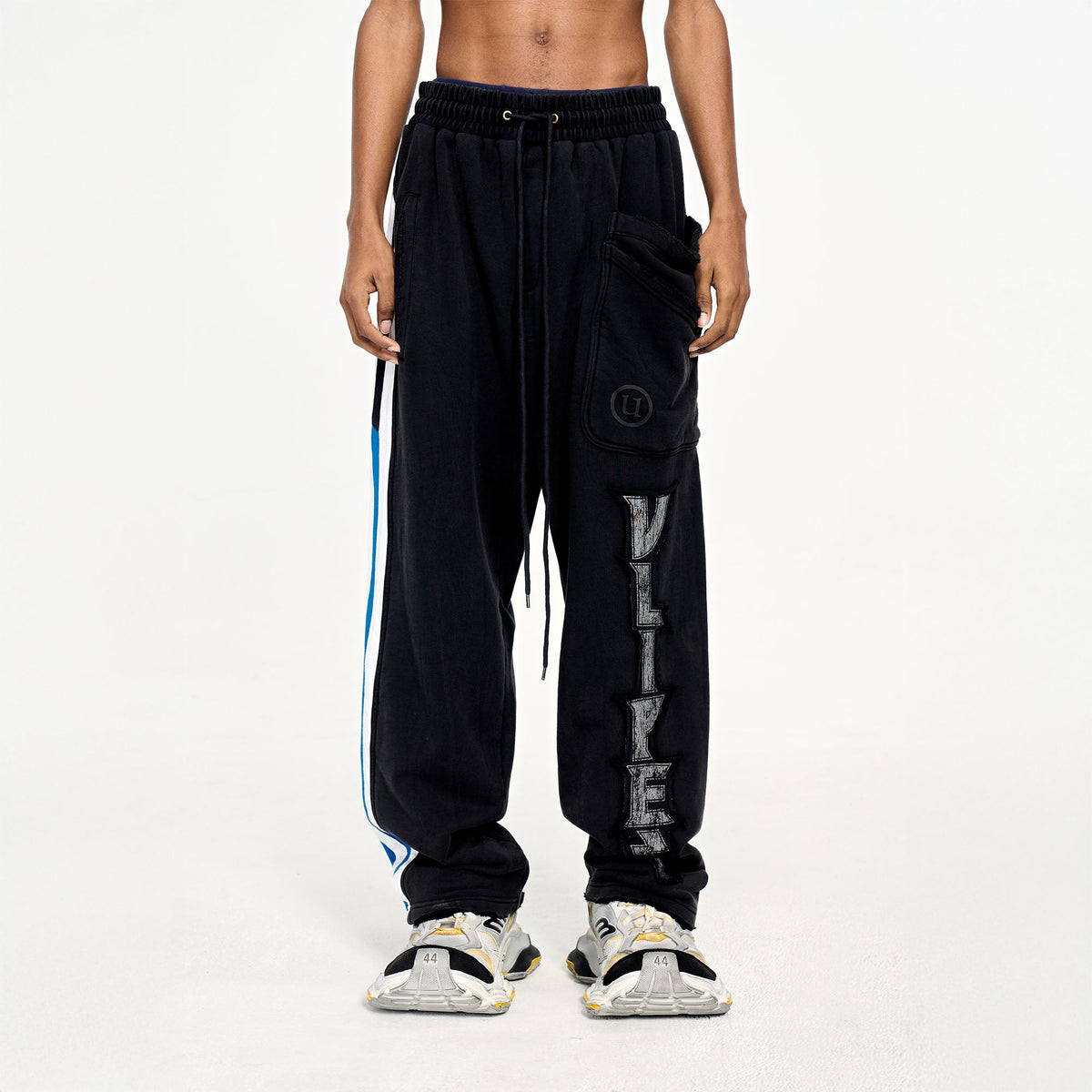 ULIPERY Asymmetric Striped LOGO Sweatpants – photo 3 of 9
