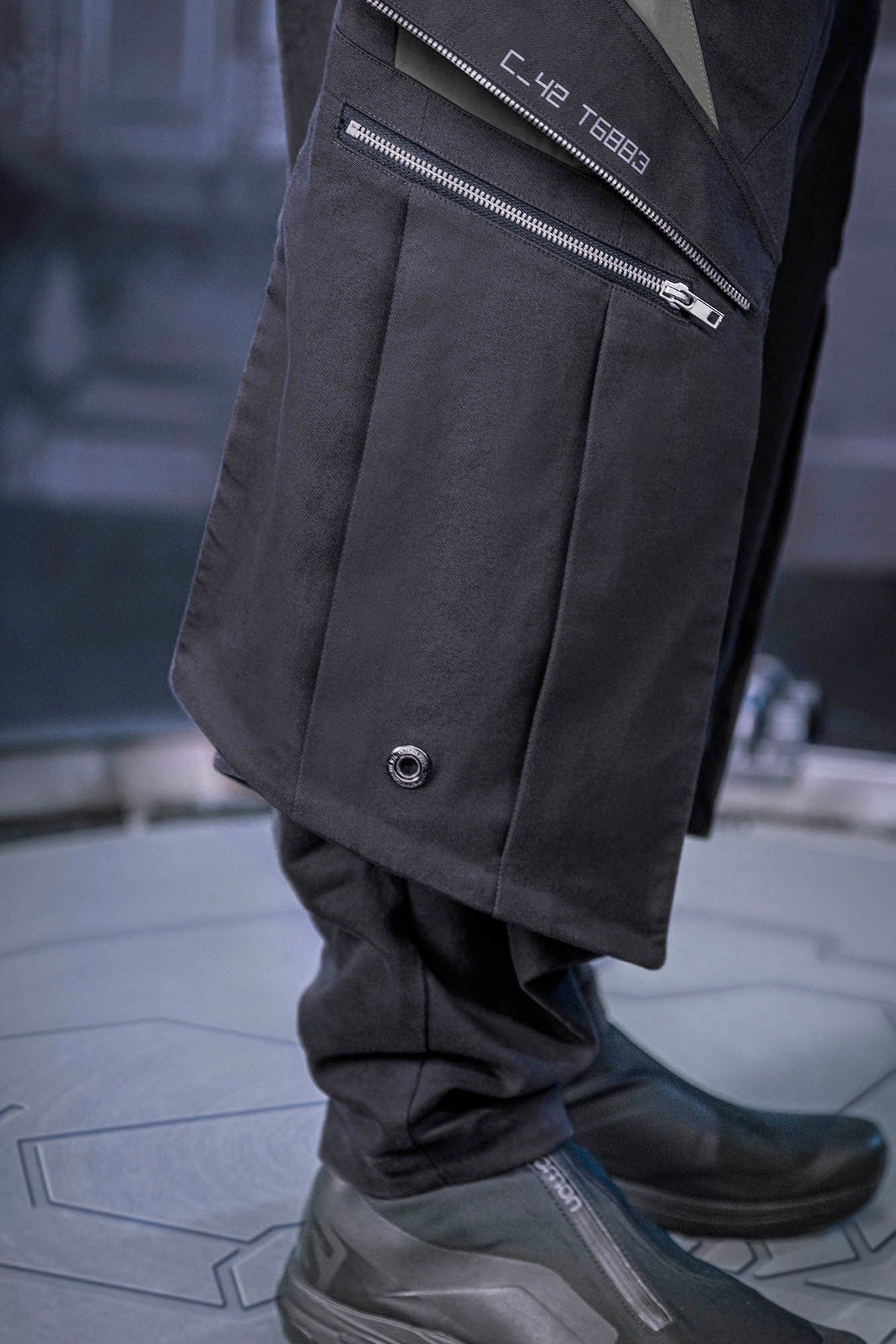 XIPHEVIL Blade Multi-Pocket Paneled Jogger Pants – photo 11 of 12