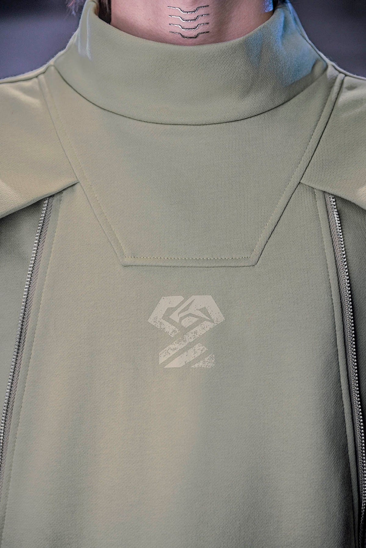 XIPHEVIL Mesh Paneled Tactical Turtleneck Sweatshirt Green – photo 11 of 13
