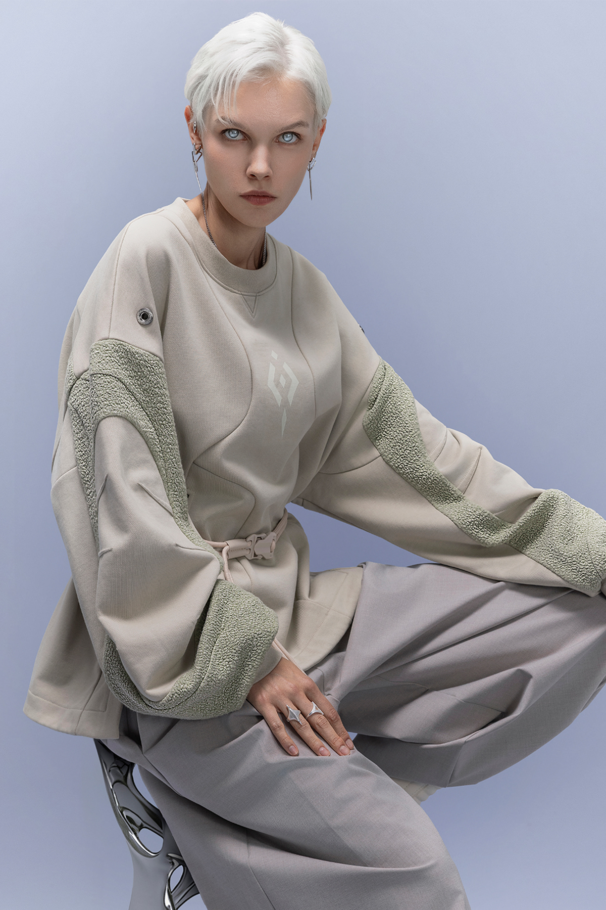XIPHEVIL Utility Paneled Crewneck Sweatshirt Green – photo 6 of 10