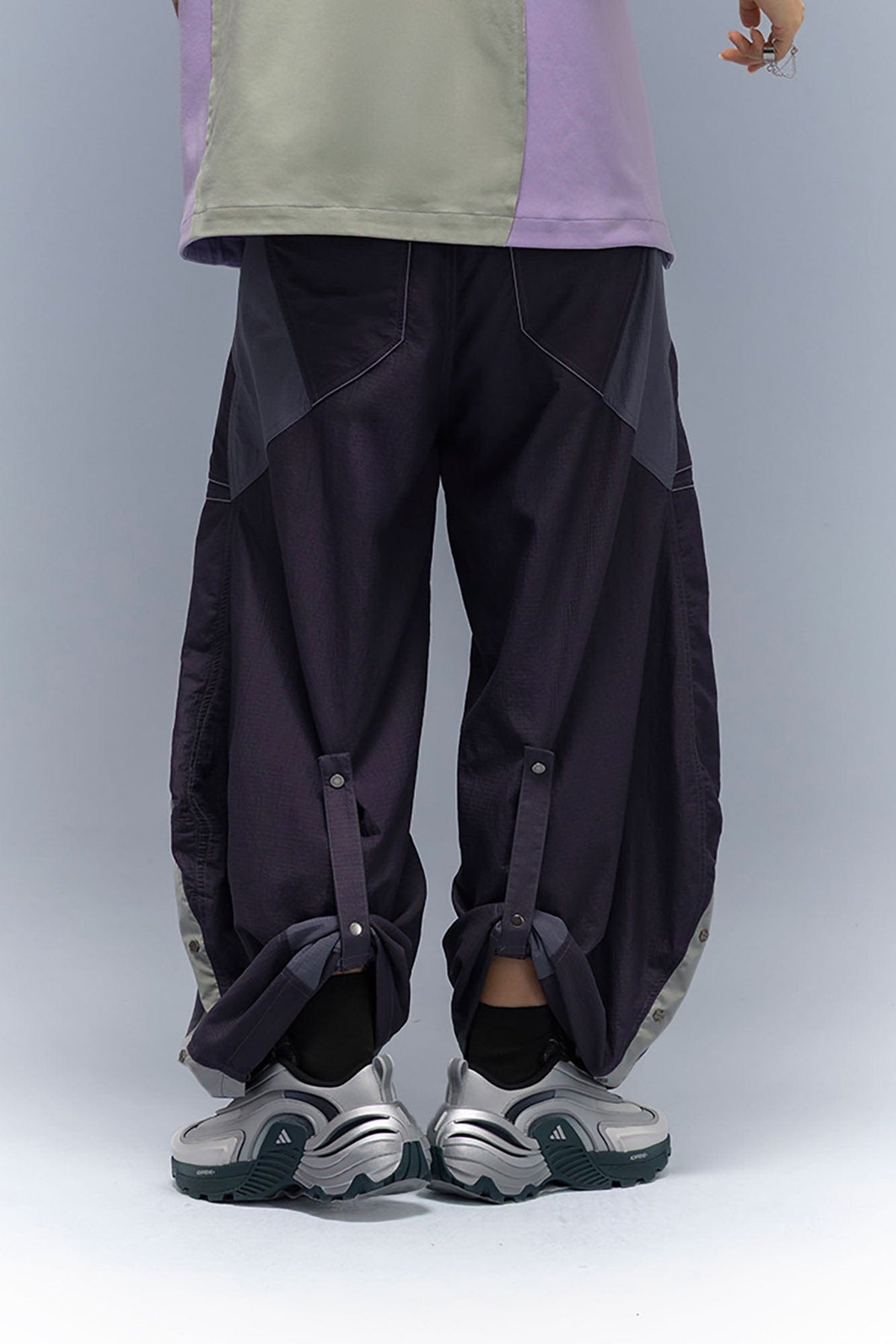 XIPHEVIL Deconstructed Contrast Panel Utility Curved Pants – photo 13 of 23