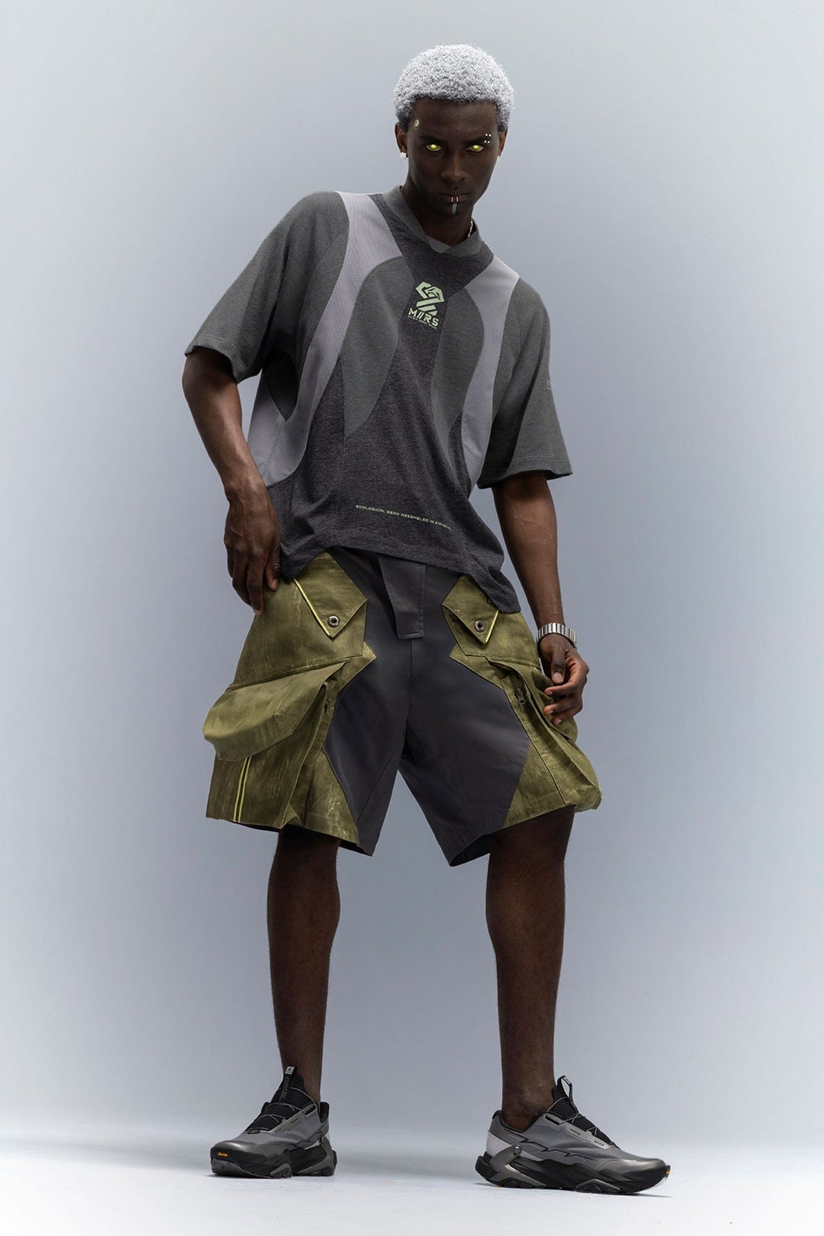 XIPHEVIL Washed Contrast Panel Pocket Utility Shorts Green – photo 5 of 11