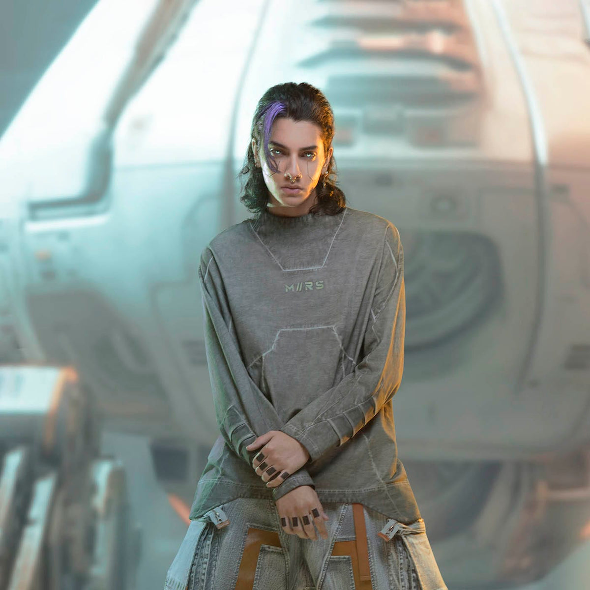 XIPHEVIL Futuristic-Distressed Paneled L/S Tee – photo 2 of 24