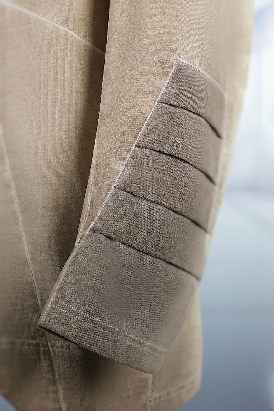 XIPHEVIL Futuristic-Distressed Paneled L/S Tee – photo 12 of 24