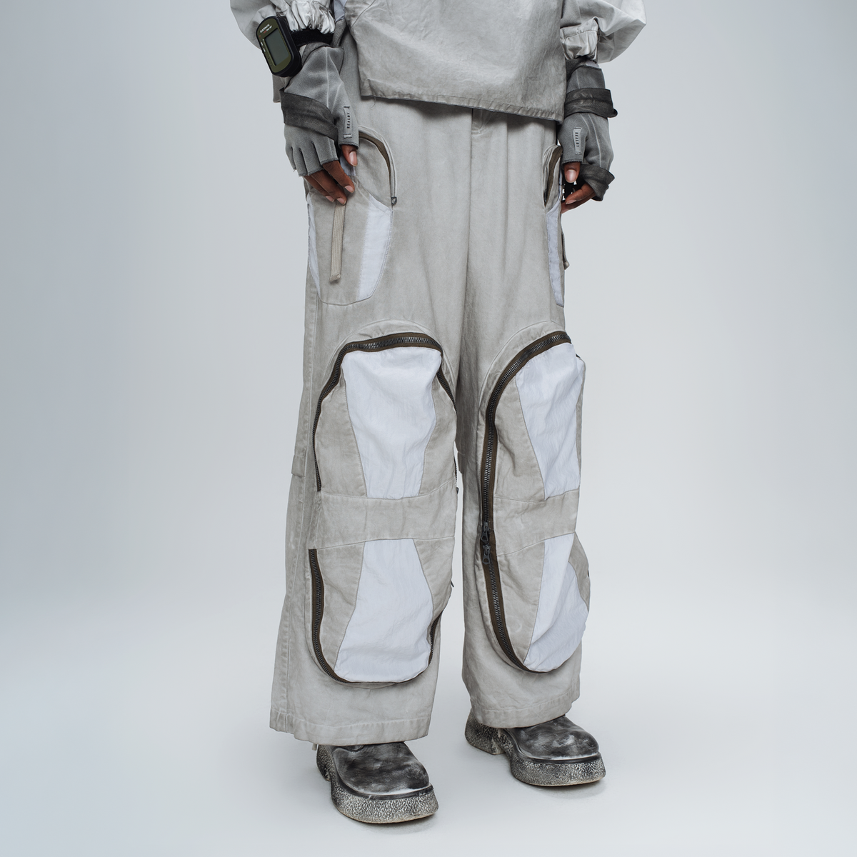 STEAM Multi-Pocket Spliced Parachute Cargo Pants – photo 5 of 25