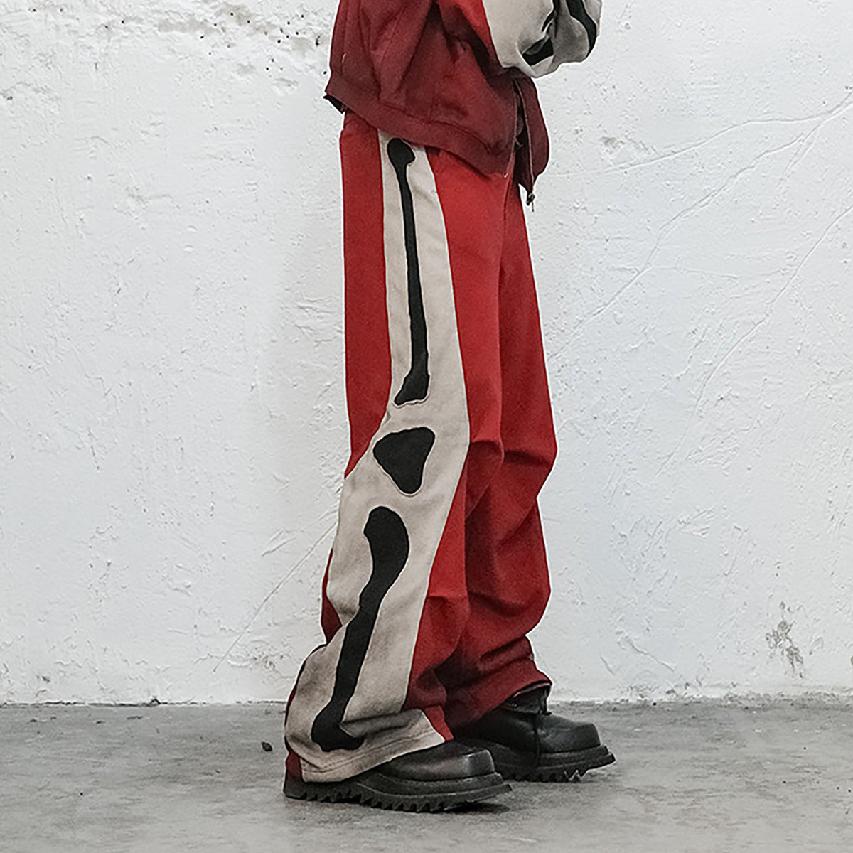 UNDERWATER Skeleton Distressed Contrast Panel Sweatpants – photo 3 of 13