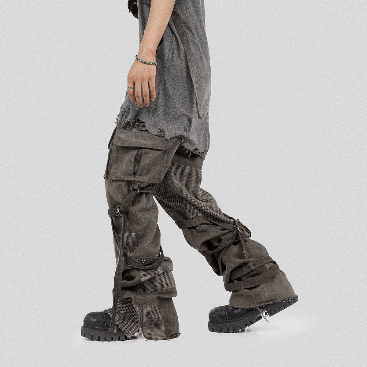 UNDERWATER Scavenger Heavyduty Multi-Pockets Striped Cargo – photo 9 of 24