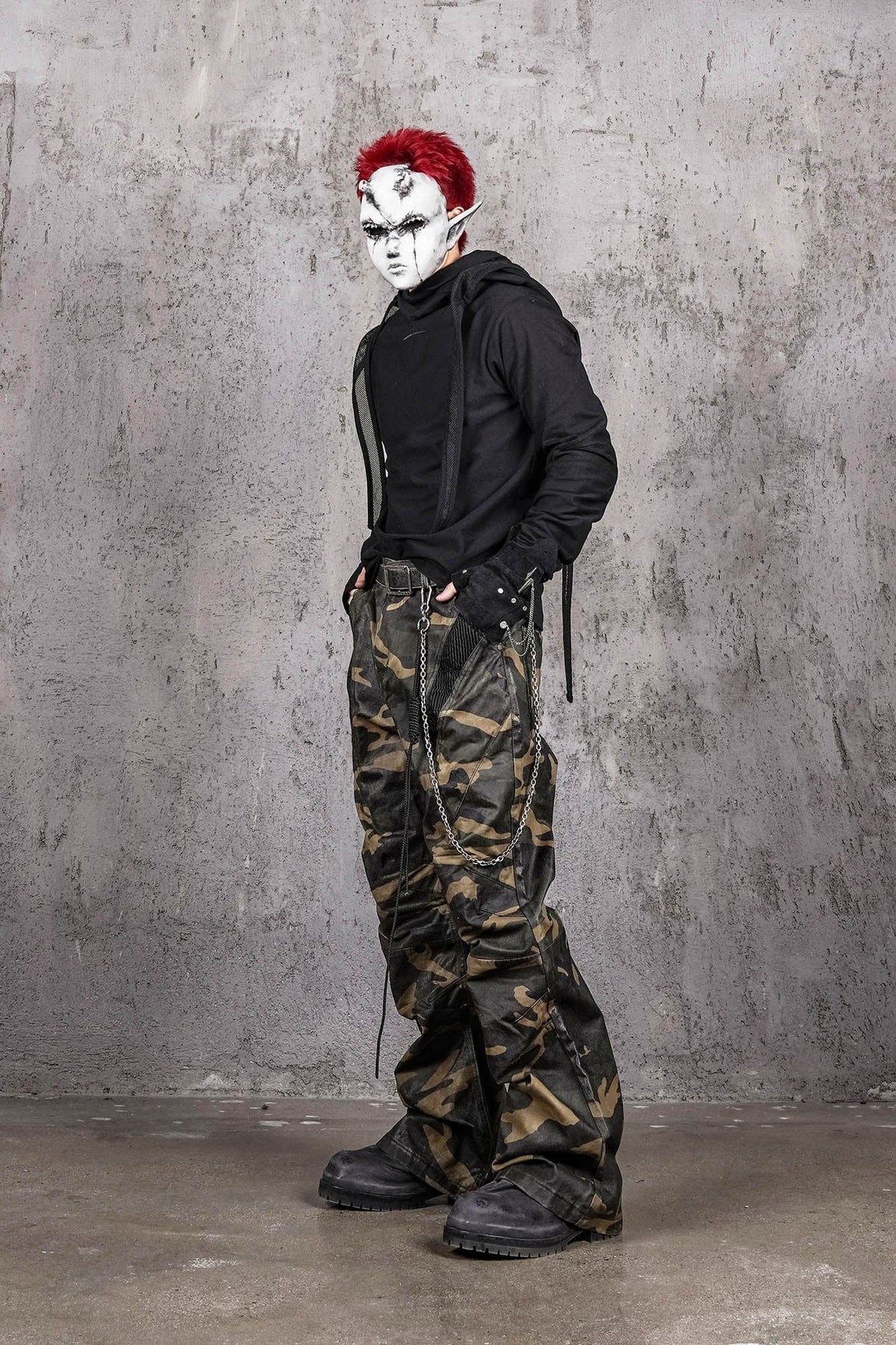 UNDERWATER Camo Deconstructed Fang-Paneled Pants – photo 5 of 12