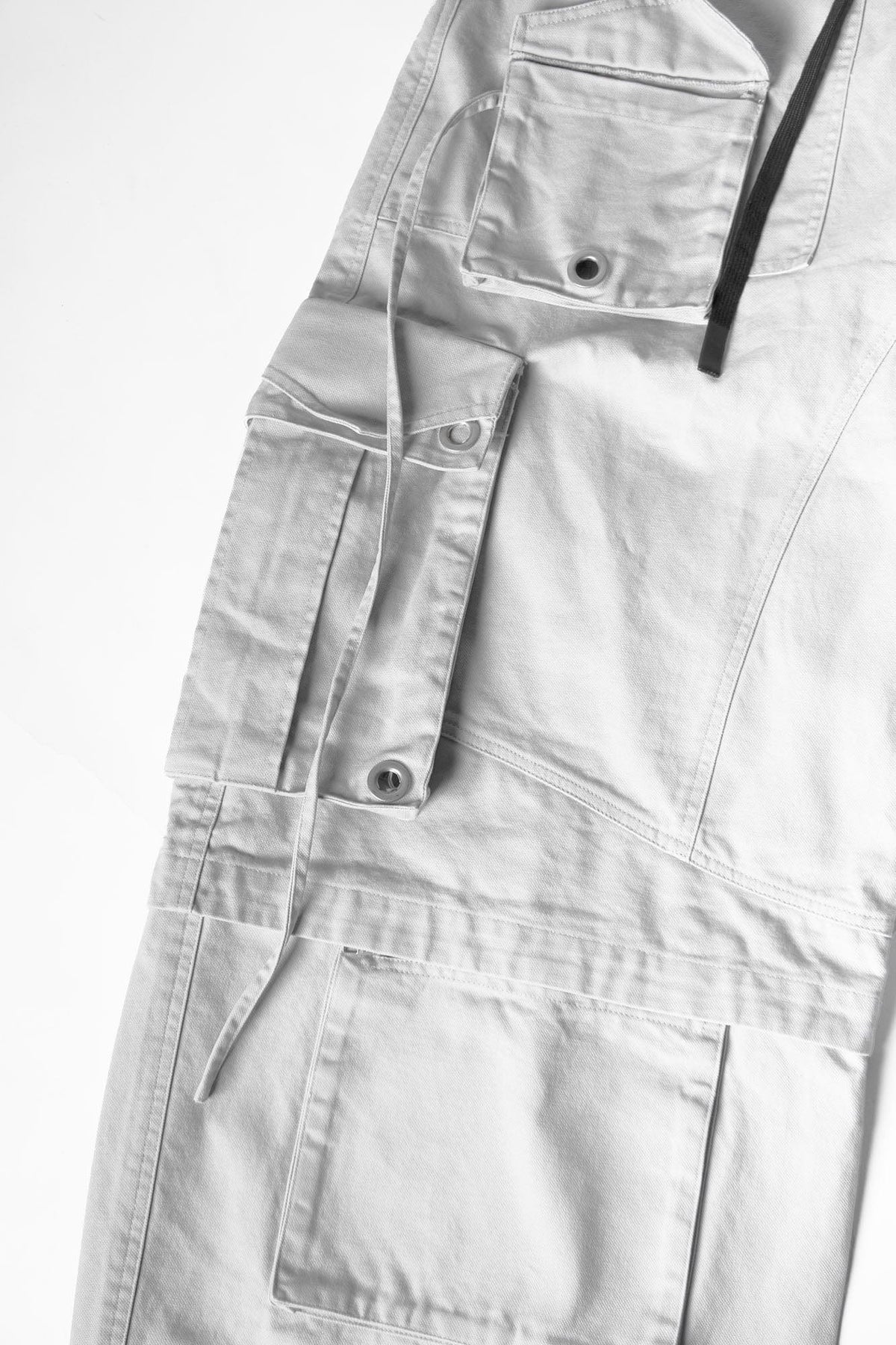 RELABEL Multi-Pocket Detachable Scarf Distressed Cargo Gray – photo 5 of 6