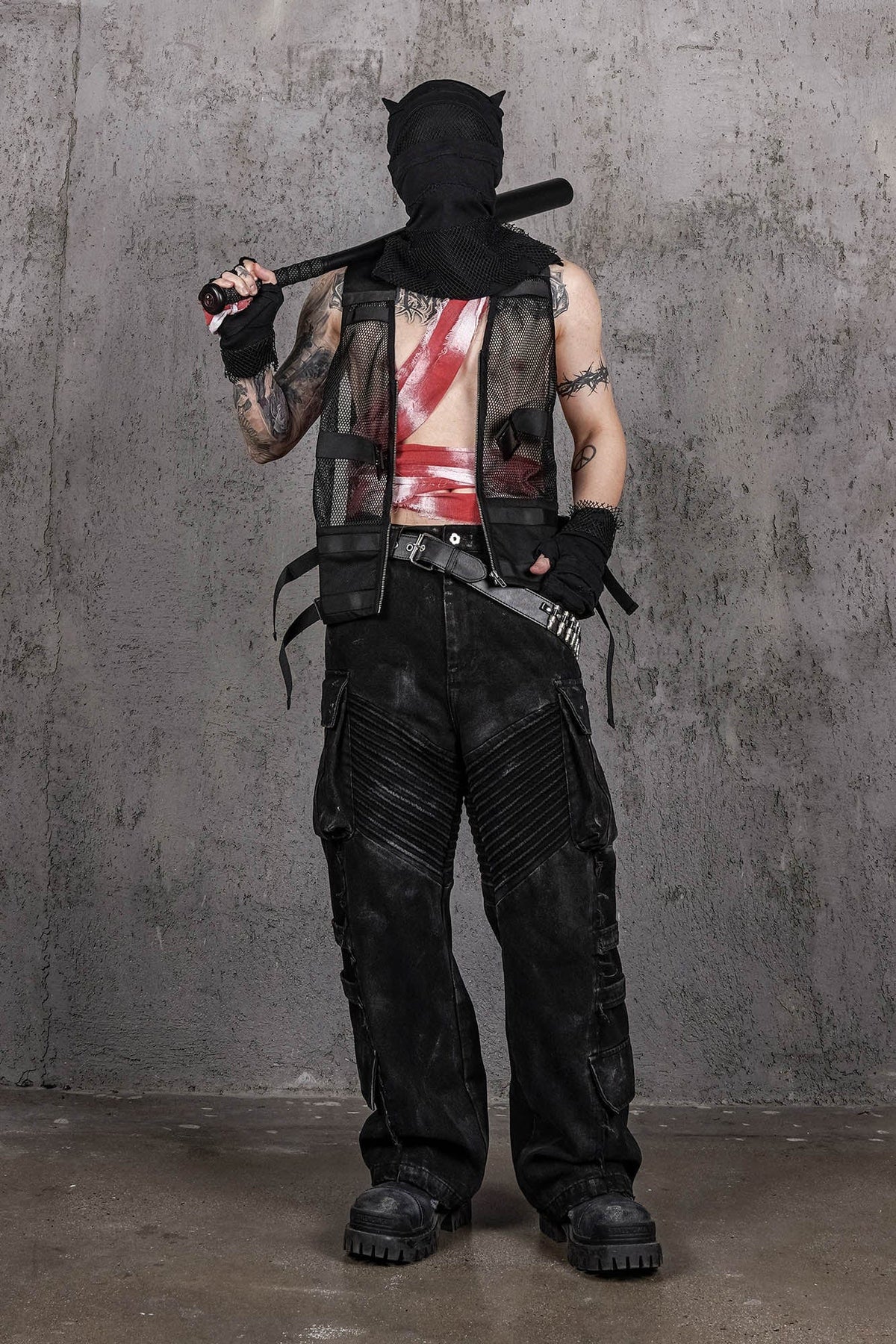 UNDERWATER Deconstructed Distressed Wanderer Multi-Pocket Jeans – photo 4 of 12