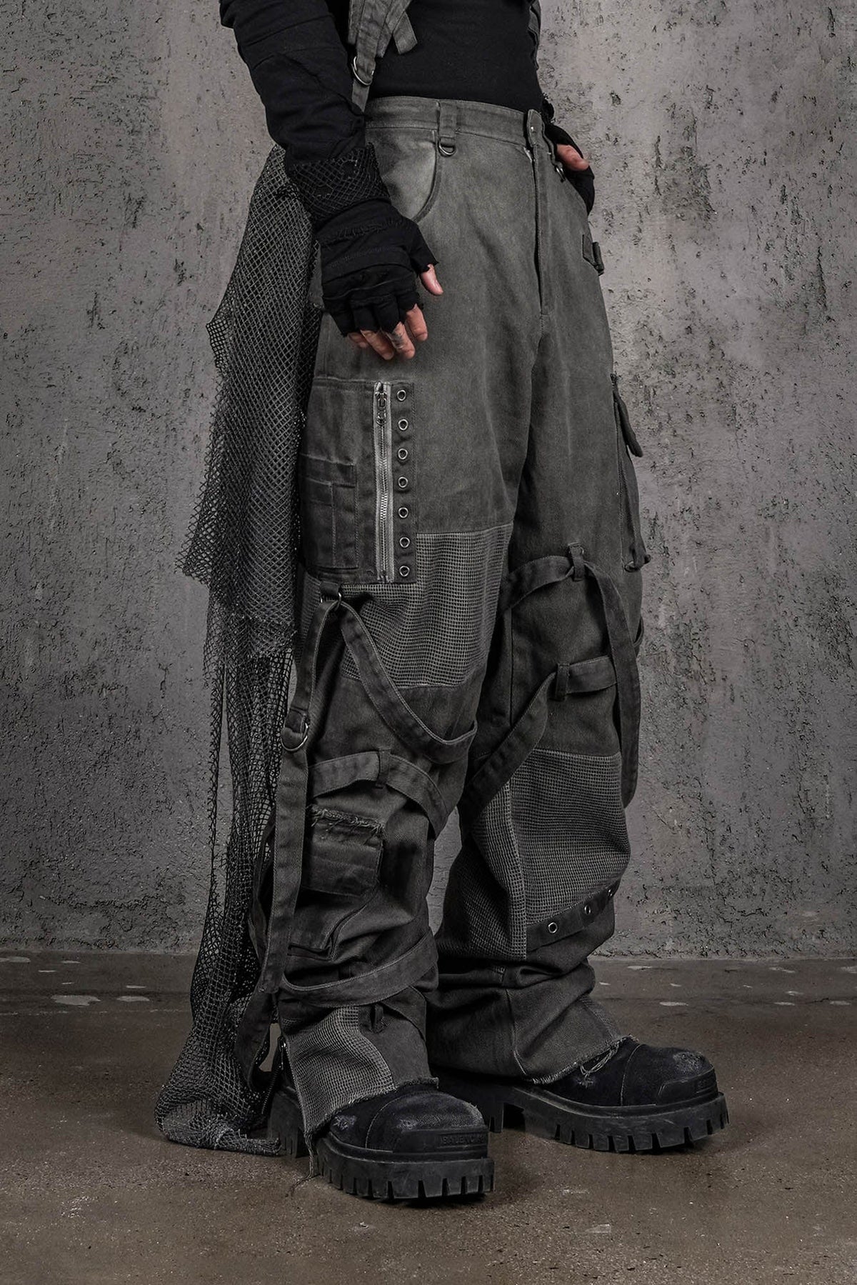 UNDERWATER Scavenger Heavyduty Multi-Pockets Striped Cargo – photo 6 of 24