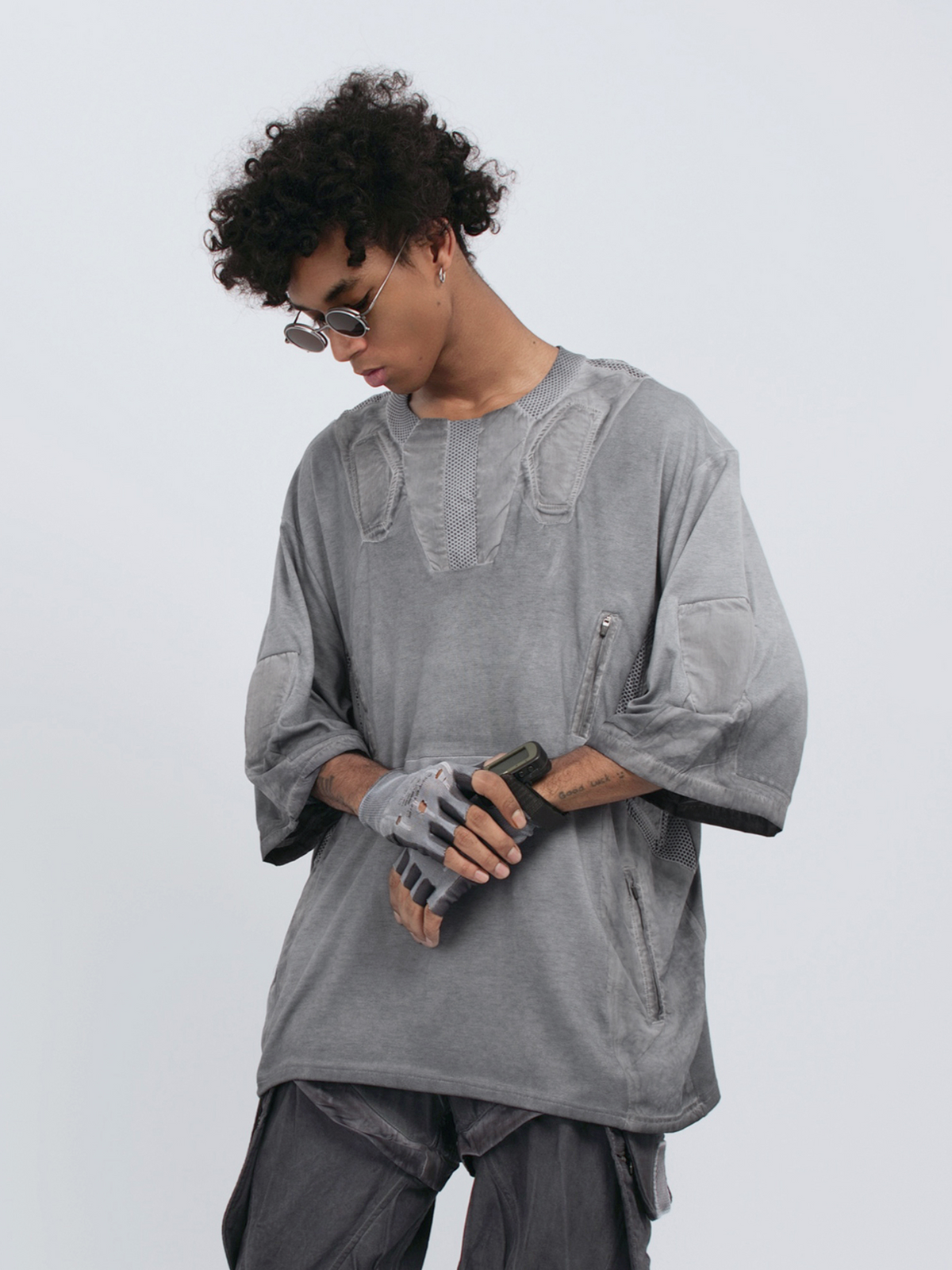 STEAM Distressed Mesh-Spliced Oversized Tactical T-Shirt – photo 24 of 25