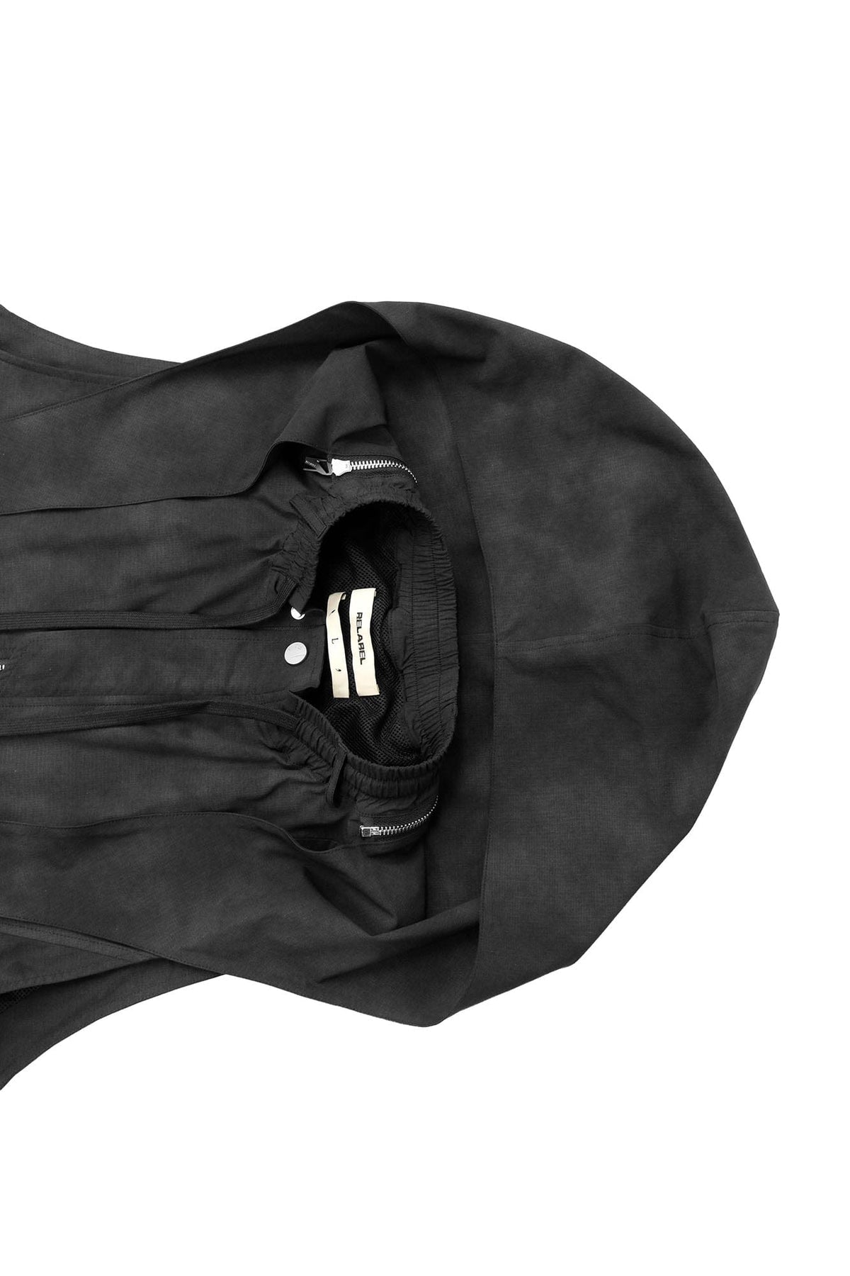 RELABEL Detachable Hood Big-Pocket Vest – photo 13 of 17