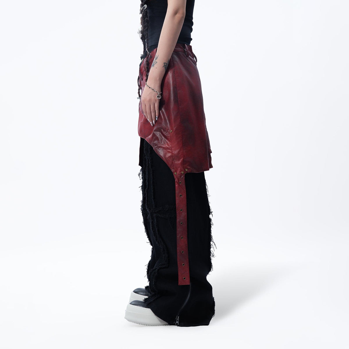 MOGONGSHE Detachable PU Drape Frayed Cross Jeans – photo 4 of 42