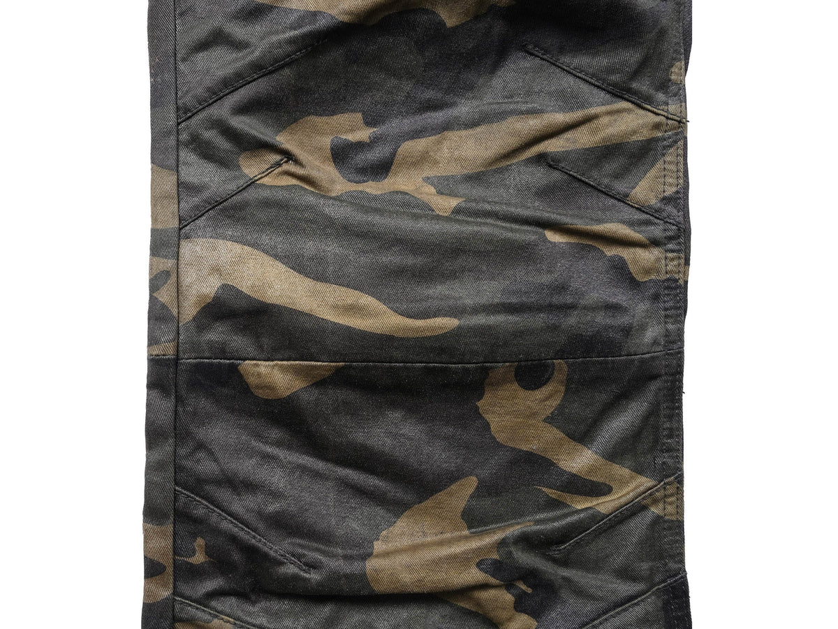 UNDERWATER Camo Deconstructed Fang-Paneled Pants – photo 9 of 12