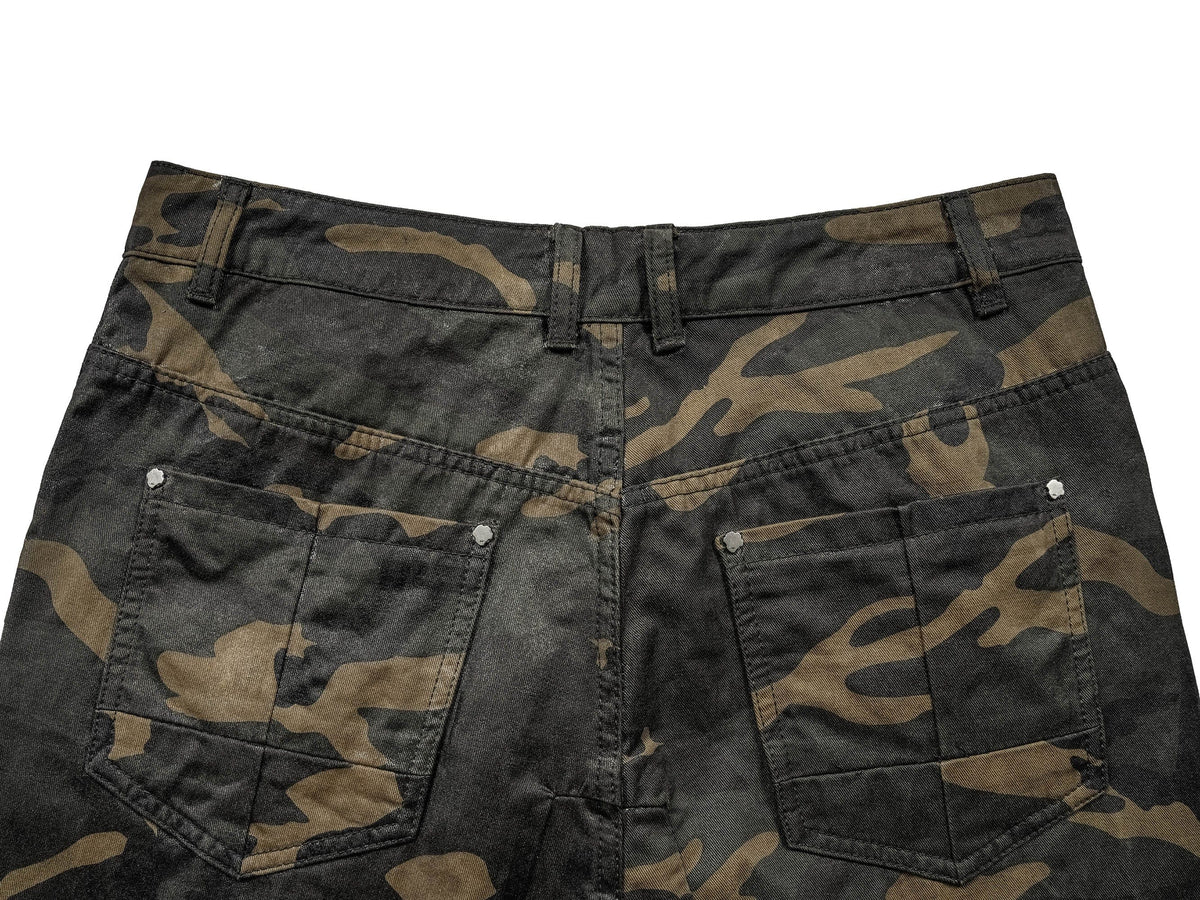 UNDERWATER Camo Deconstructed Fang-Paneled Pants – photo 10 of 12