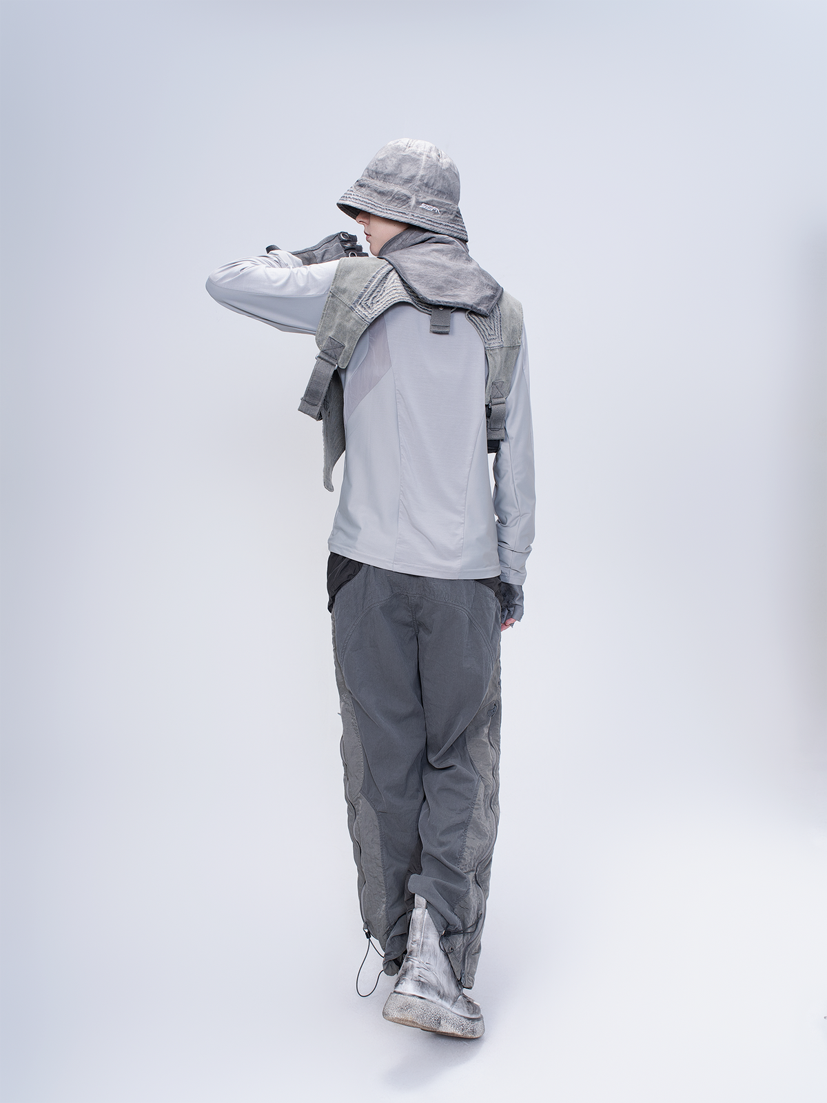STEAM Deconstructed Zippered Spliced Wide-Leg Cargo Pants – photo 9 of 36