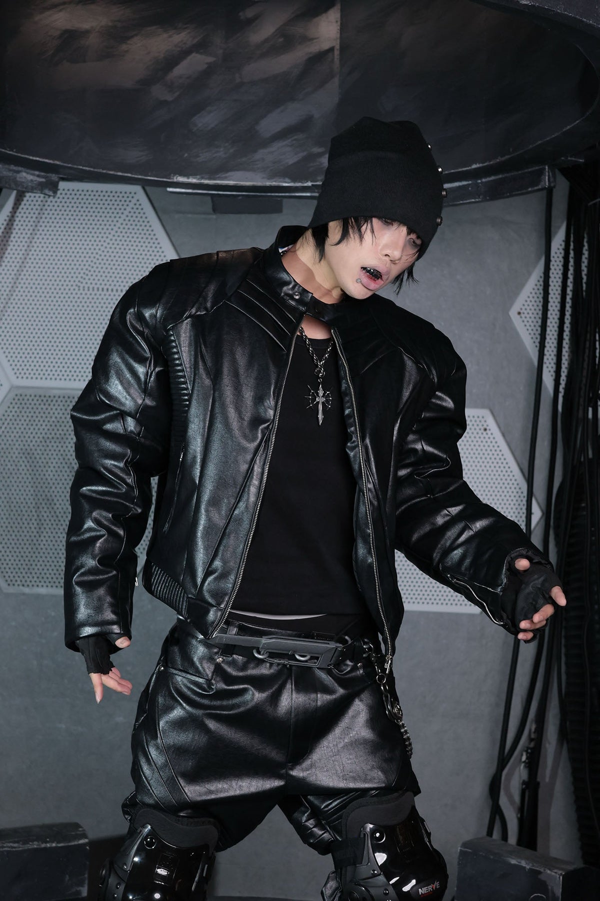 SSIN7 Armored Panel Bomber Jacket – photo 10 of 13