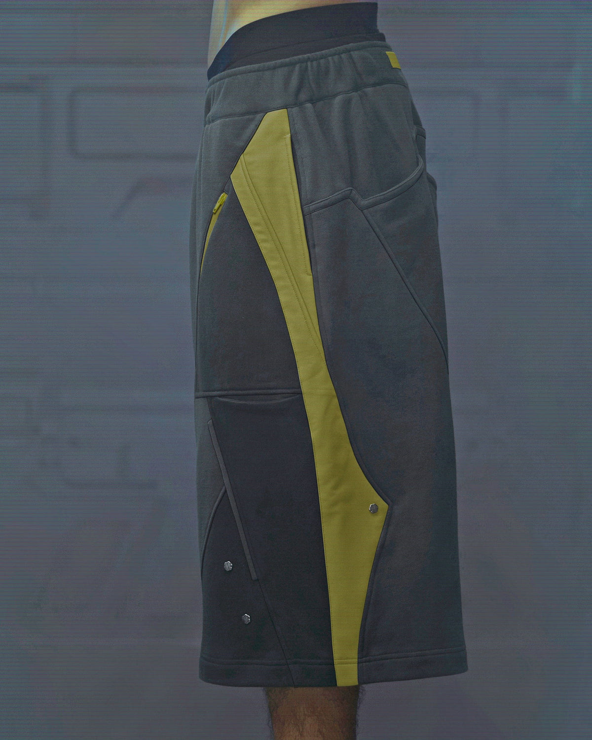 XIPHEVIL Deconstructed Zipper Rivet Shorts Yellow – photo 7 of 12