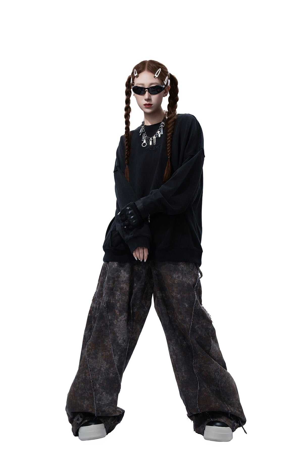 MOGONGSHE Distressed Detachable Drape Curved Panel Jeans – photo 5 of 25