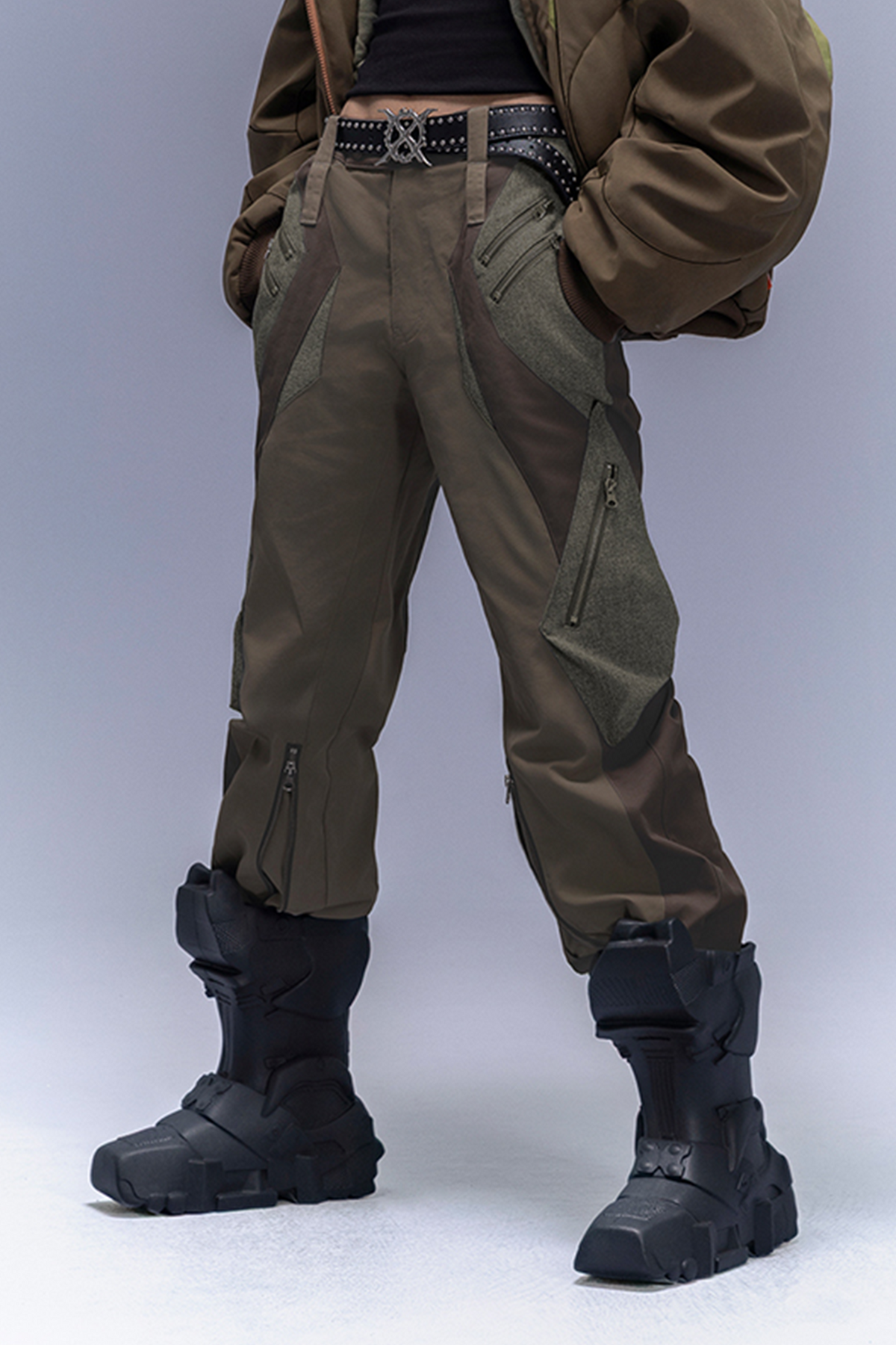 XIPHEVIL Paneled Multi-Pocket Zip Cargo Pants Coffee – photo 5 of 7