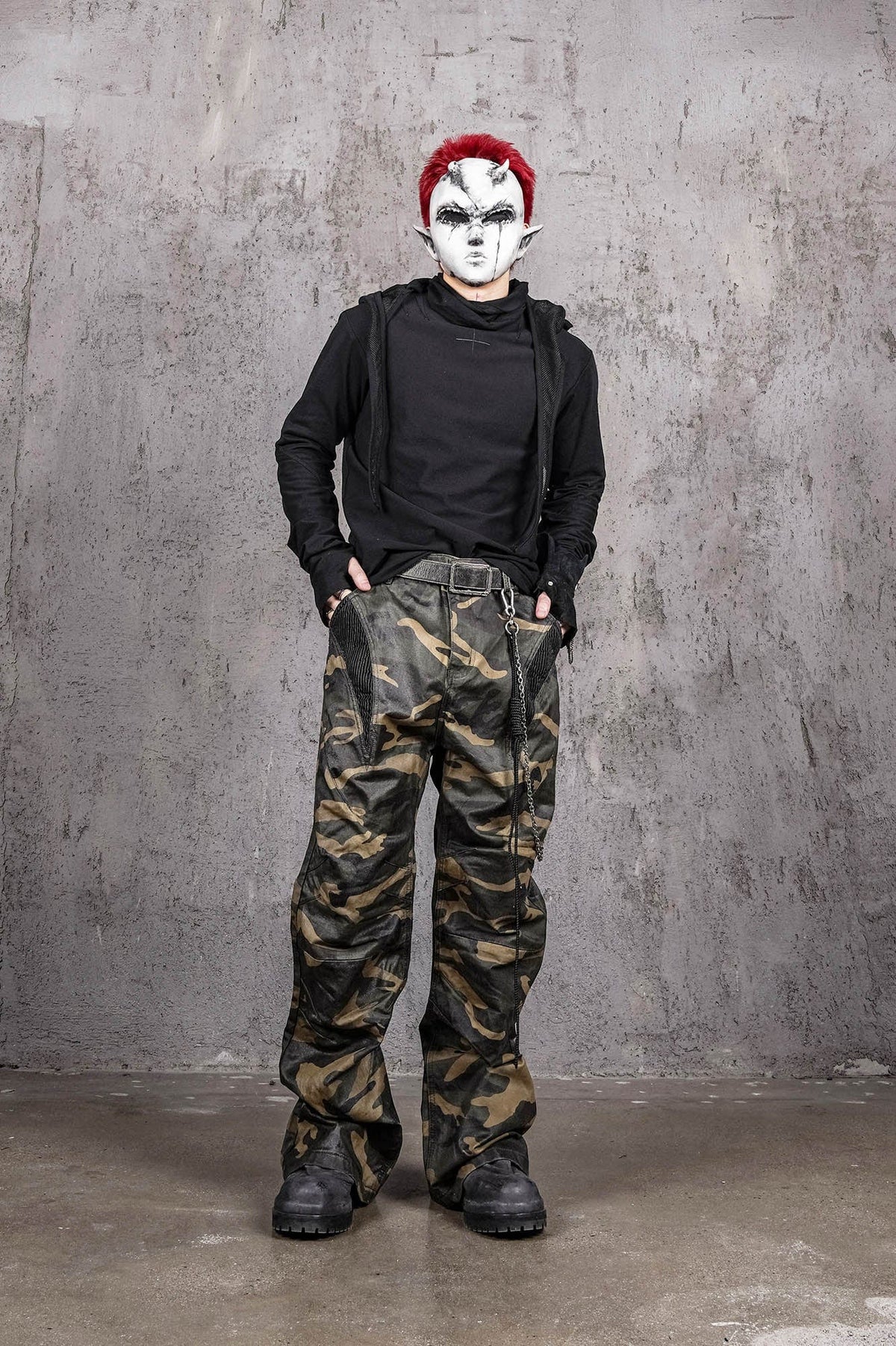 UNDERWATER Camo Deconstructed Fang-Paneled Pants – photo 4 of 12
