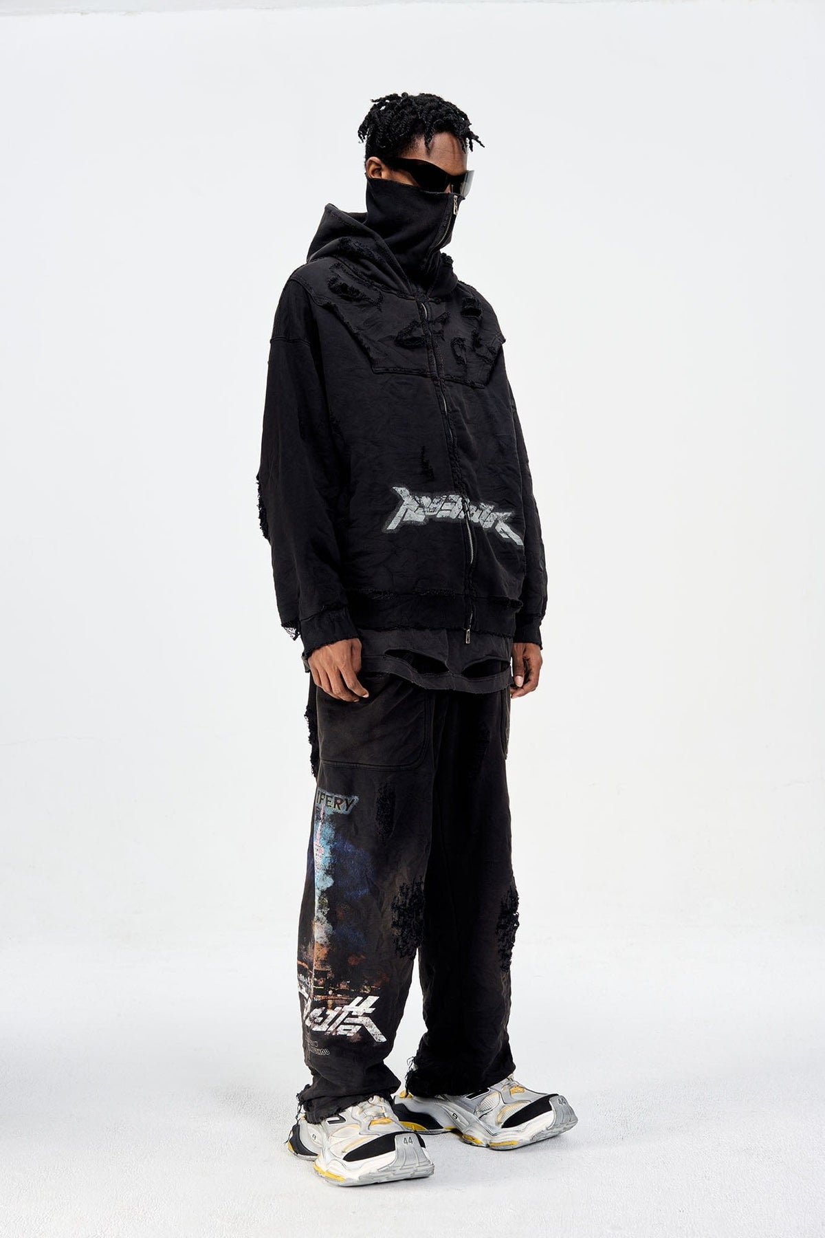 ULIPERY Distressed Glow Face-Cover Hooded Jacket – photo 4 of 24
