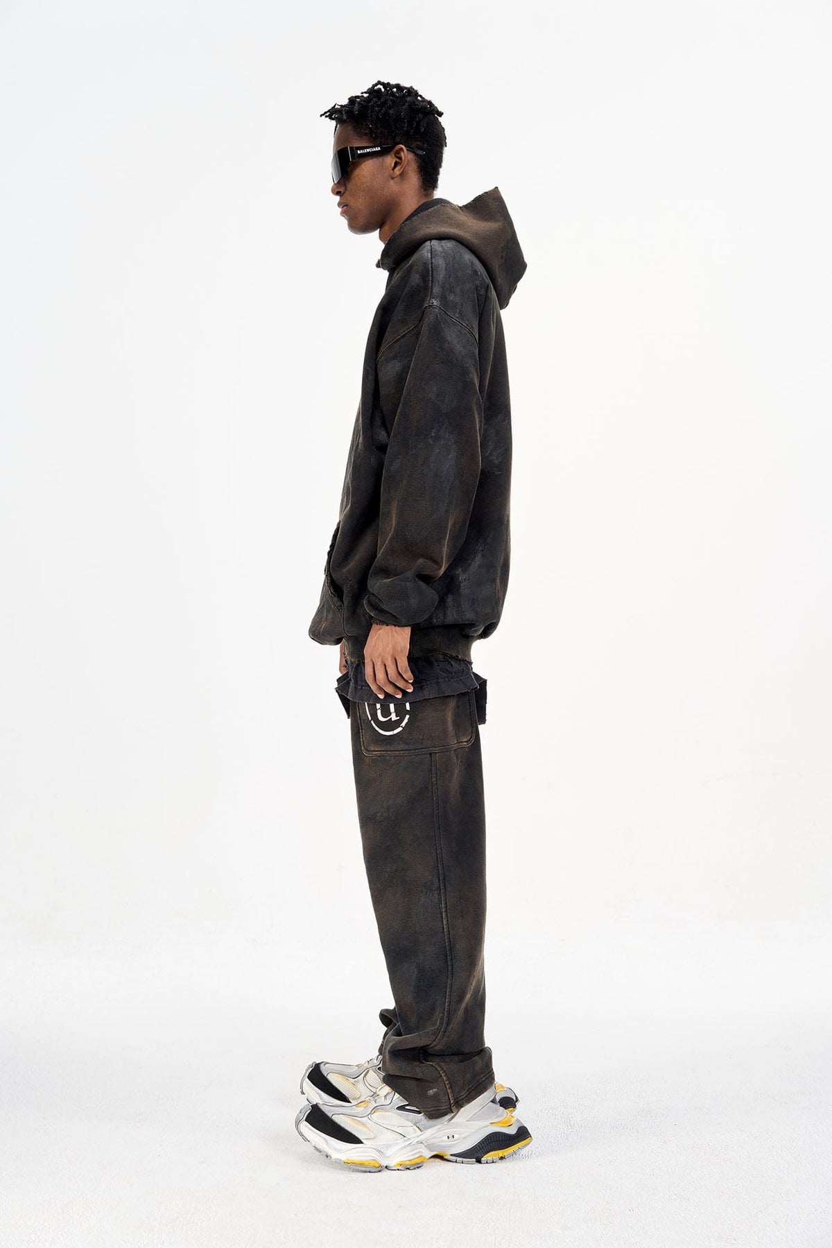 ULIPERY LOGO Mud-Wash Frayed Hoodie – photo 4 of 14