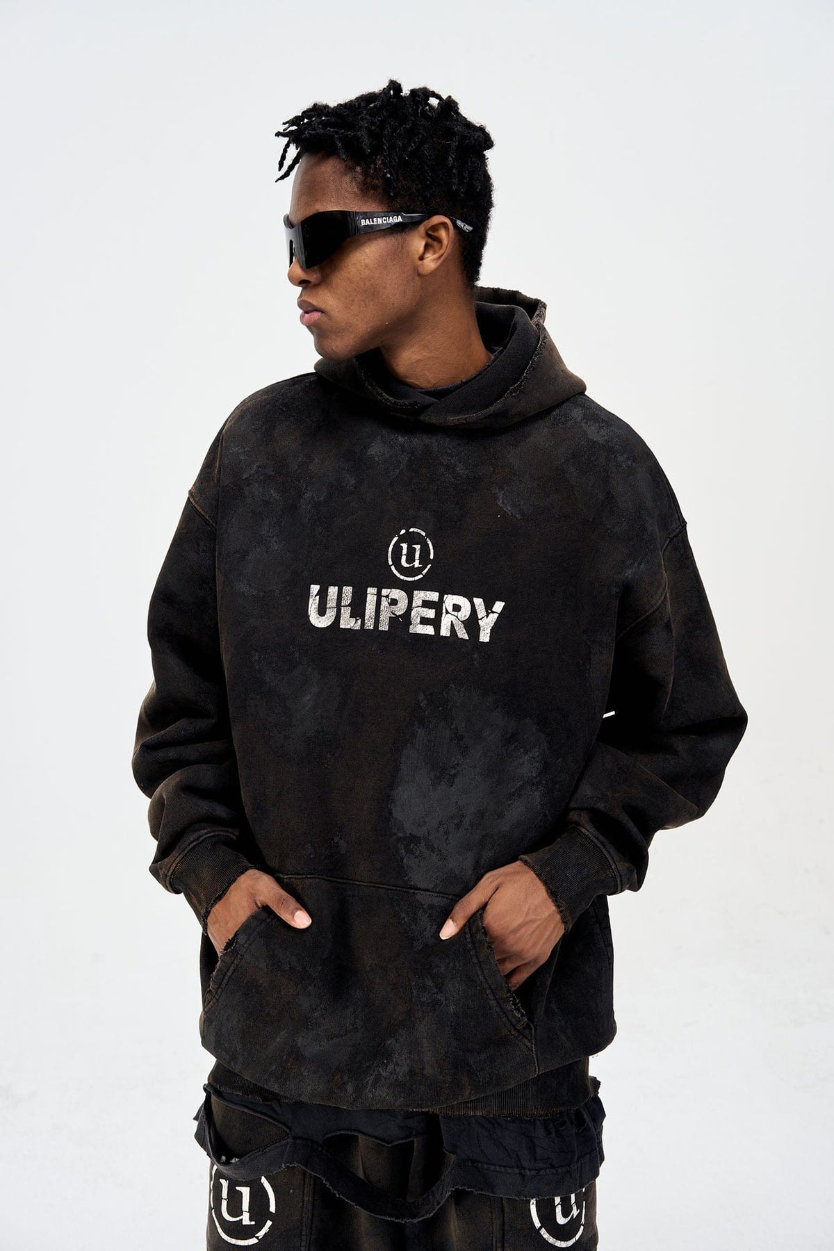 ULIPERY LOGO Mud-Wash Frayed Hoodie – photo 6 of 14