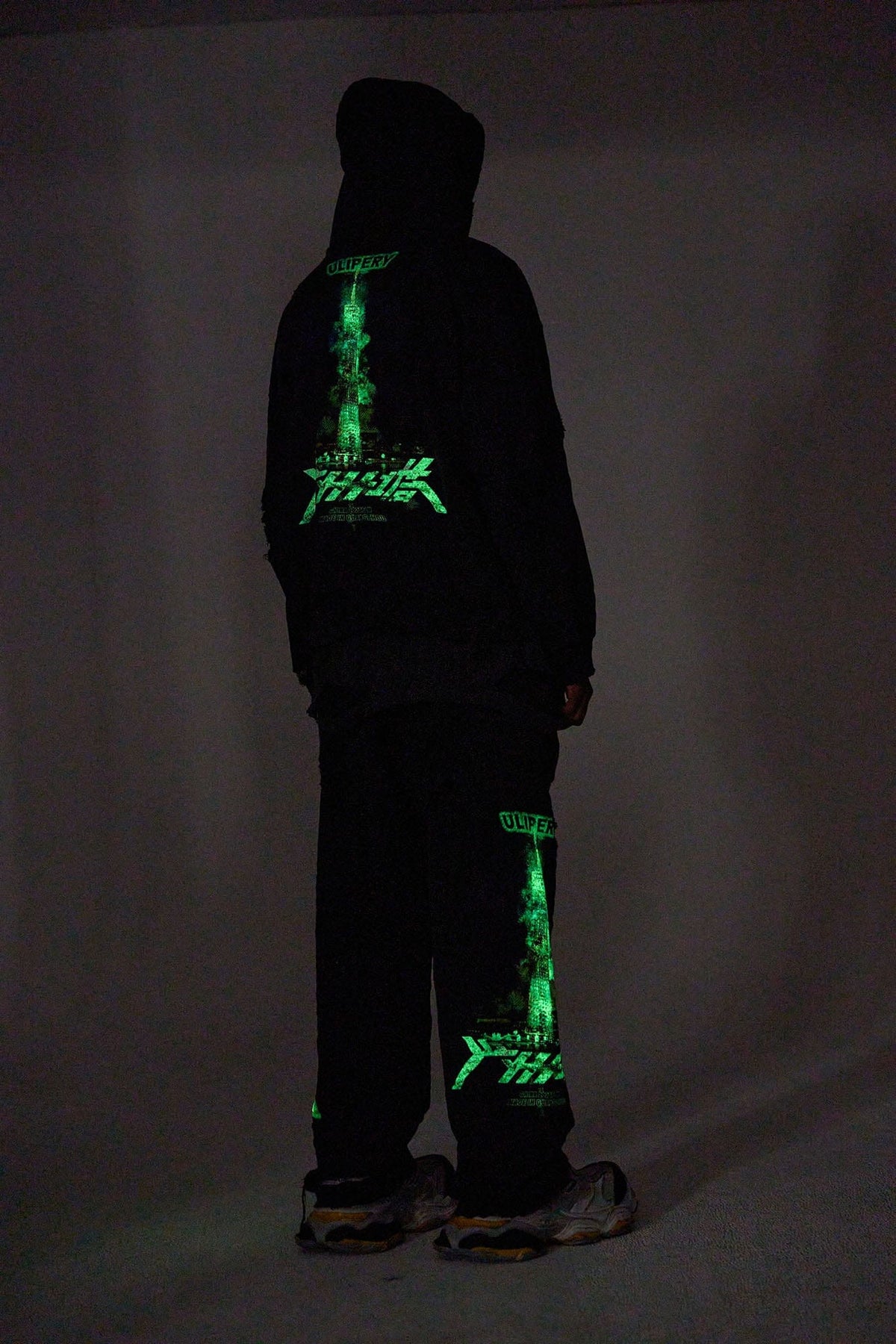 ULIPERY Distressed Glow Face-Cover Hooded Jacket – photo 7 of 24