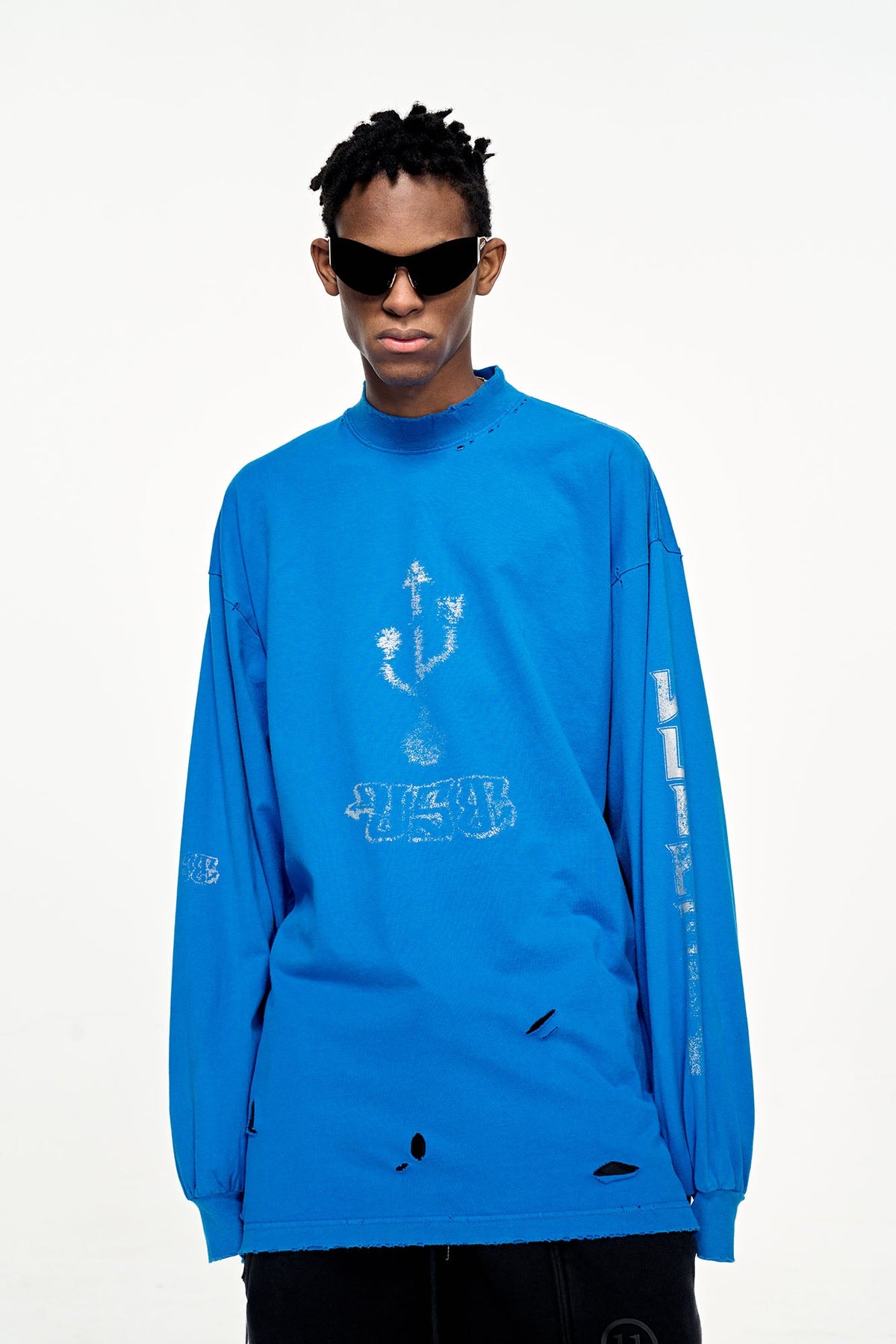 ULIPERY Distressed USB Graphic Long Sleeve Tee Blue – photo 4 of 7