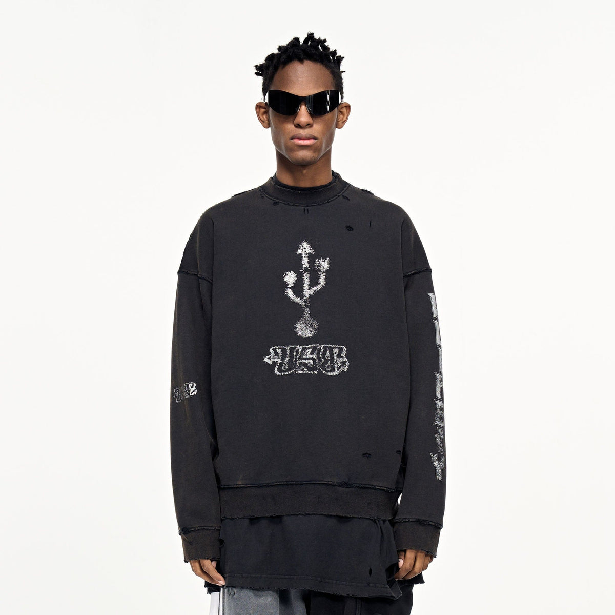 ULIPERY Distressed USB Graphic Long Sleeve Tee Black