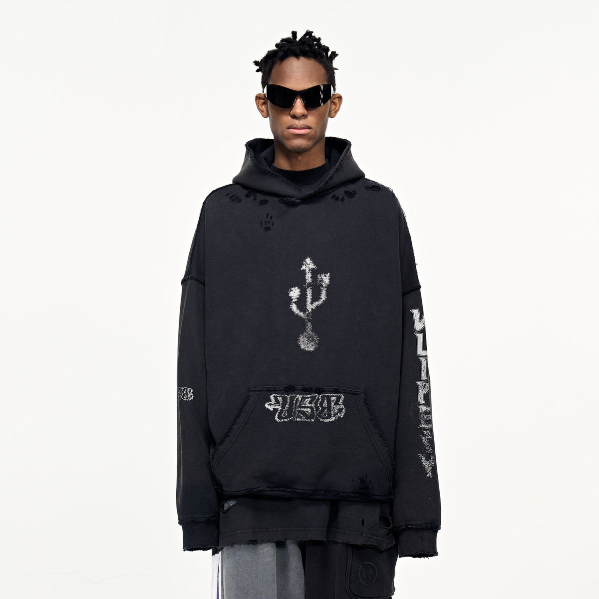 ULIPERY Distressed USB Graphic Hoodie – photo 2 of 12