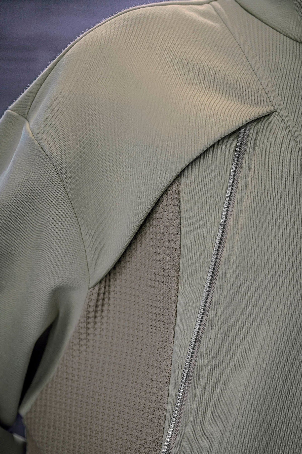 XIPHEVIL Mesh Paneled Tactical Turtleneck Sweatshirt Green – photo 13 of 13
