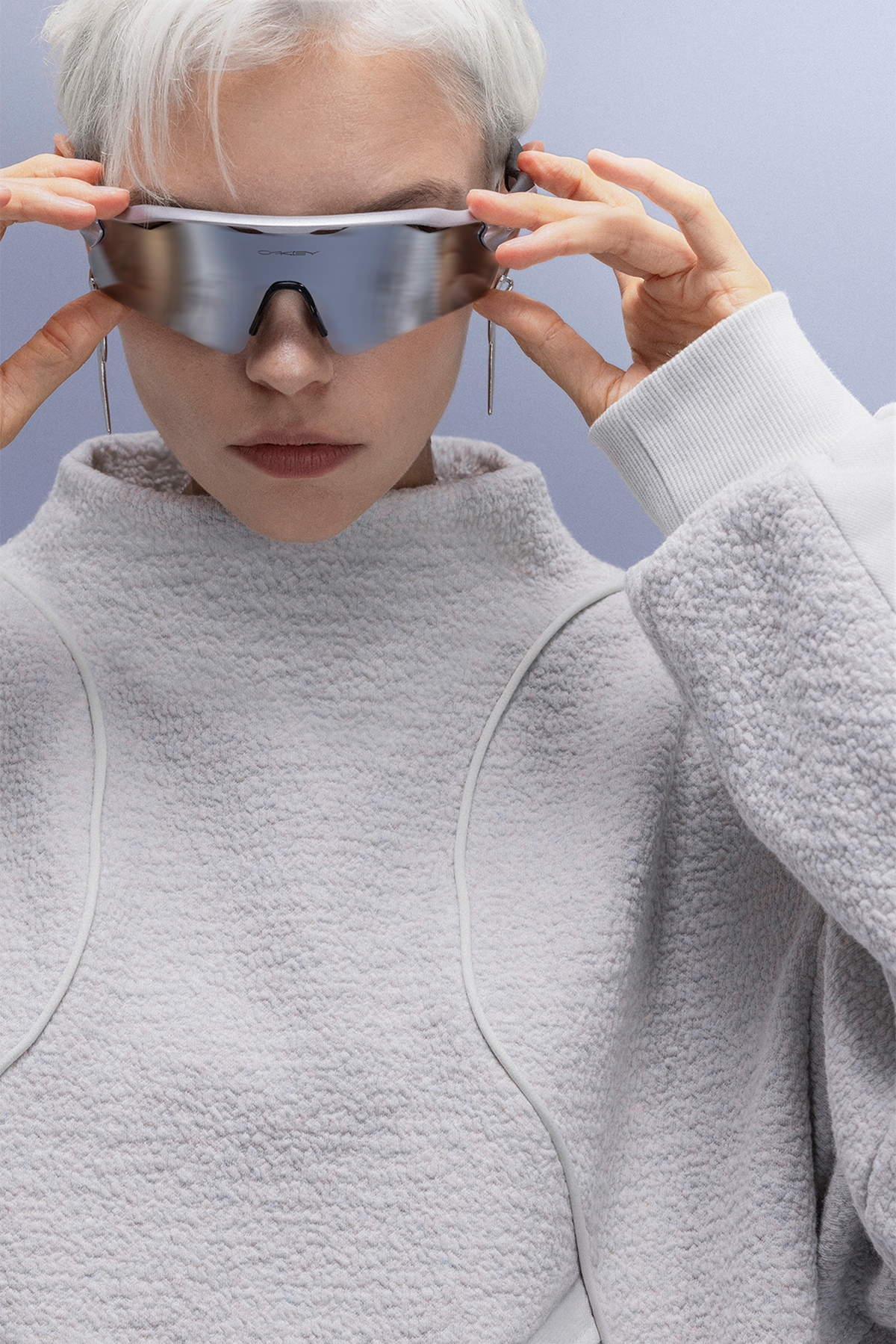 XIPHEVIL Fleece-Panel Saber-Sleeve Sweatshirt White – photo 11 of 12