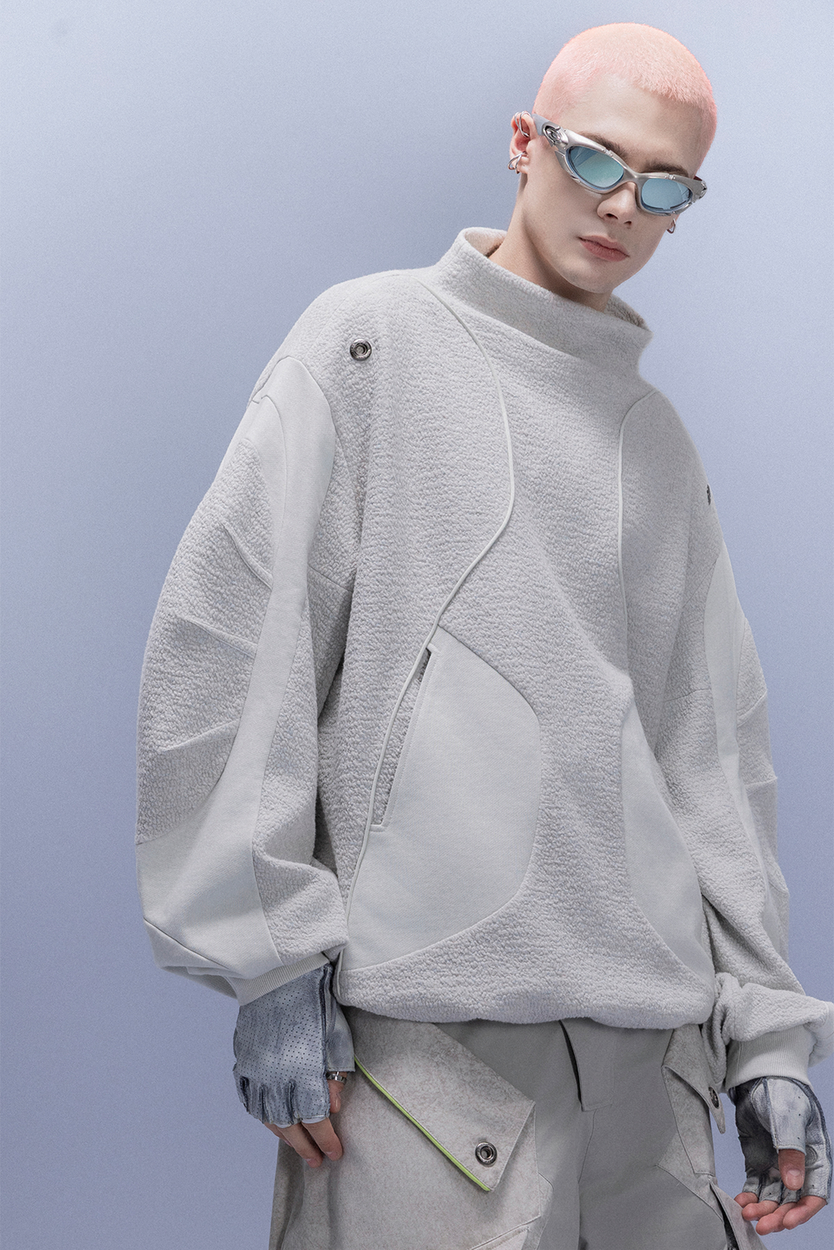 XIPHEVIL Fleece-Panel Saber-Sleeve Sweatshirt White – photo 8 of 12