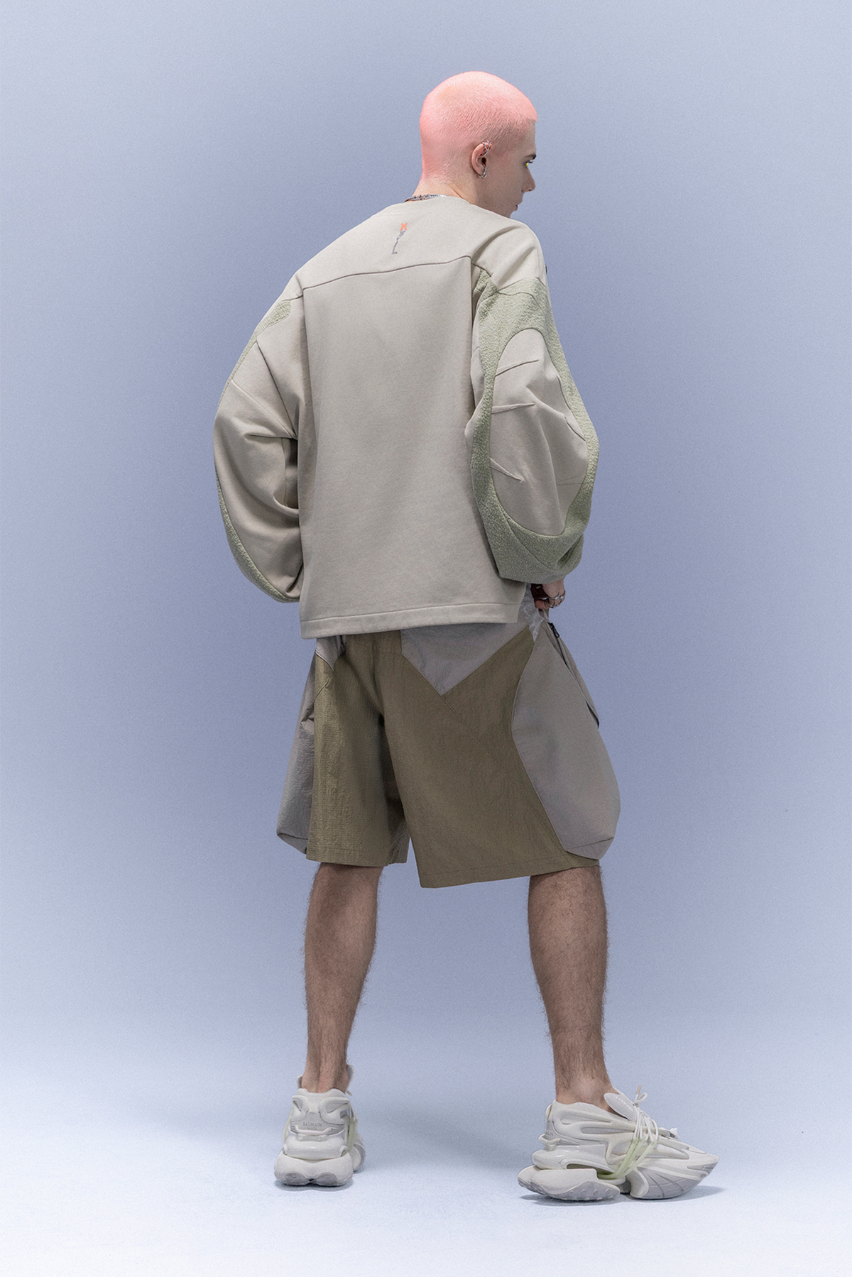 XIPHEVIL Utility Paneled Crewneck Sweatshirt Green – photo 5 of 10