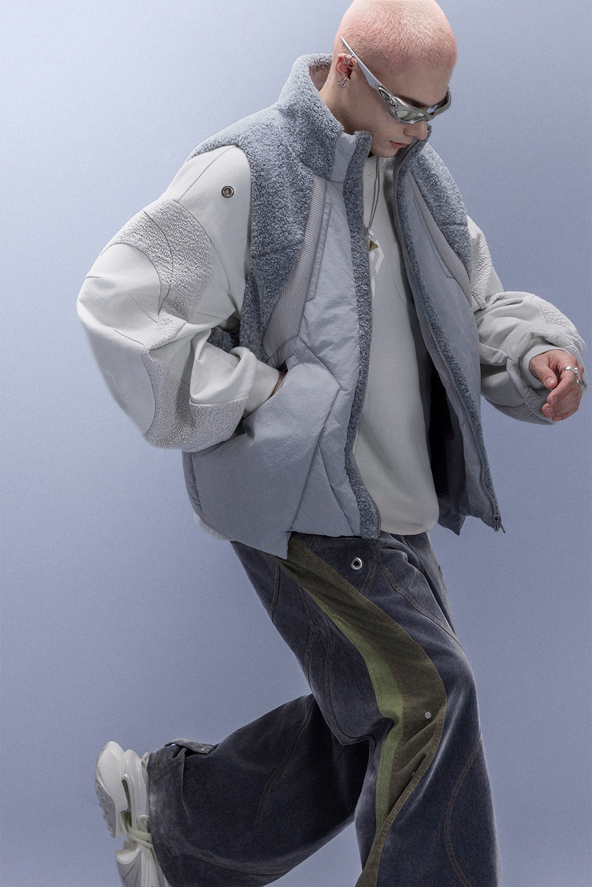 XIPHEVIL High-Neck Fleece-Panel Vest Dark Gray – photo 14 of 18